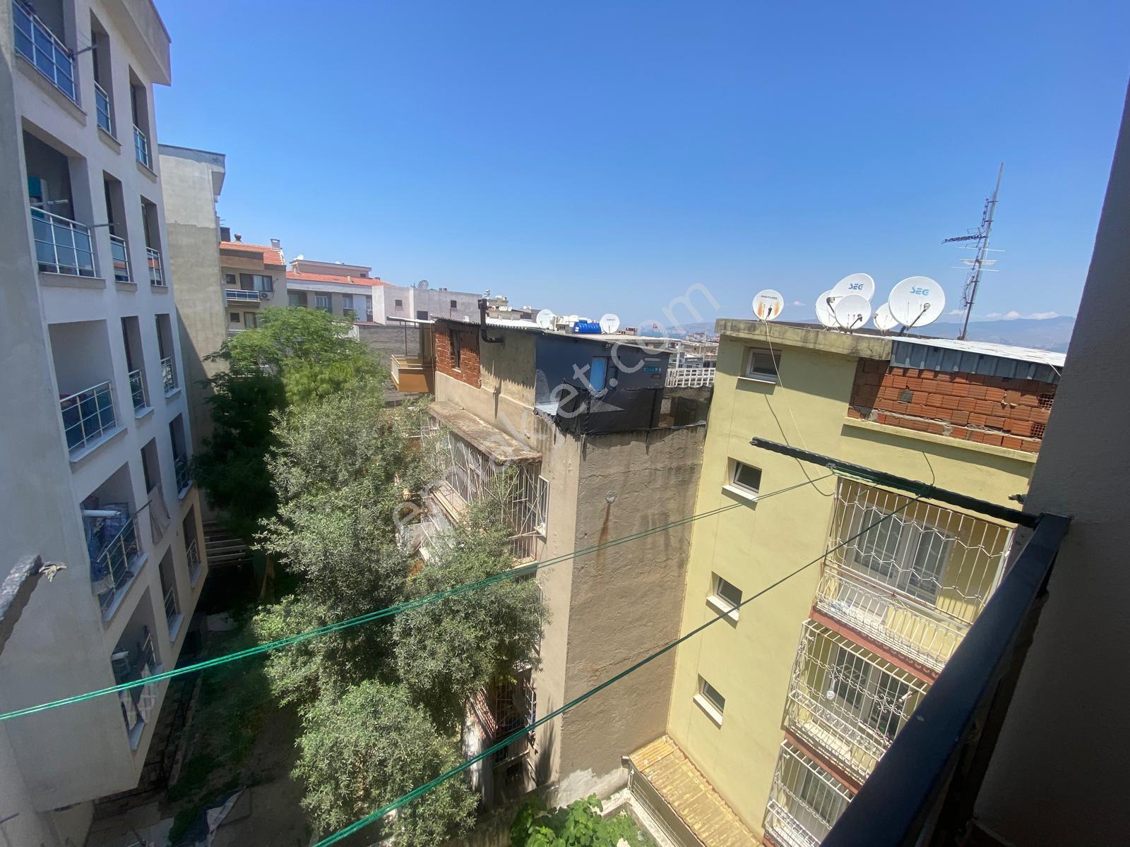Akalından Gülyaka Genç Bina Ferah Aydınlık 3+1 Satılık Daire - Görsel 7