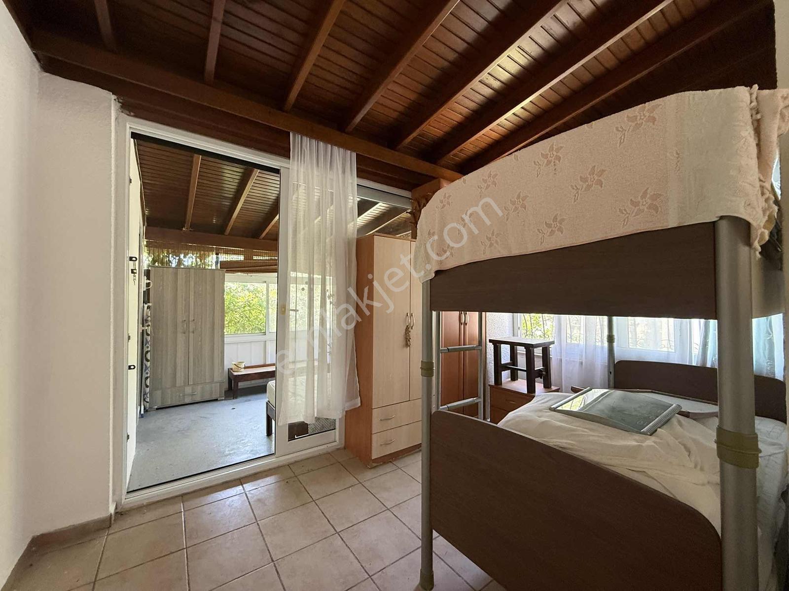 Bodrum Turgutreis Satılık Denize Sıfır Plajlı Site - Görsel 6
