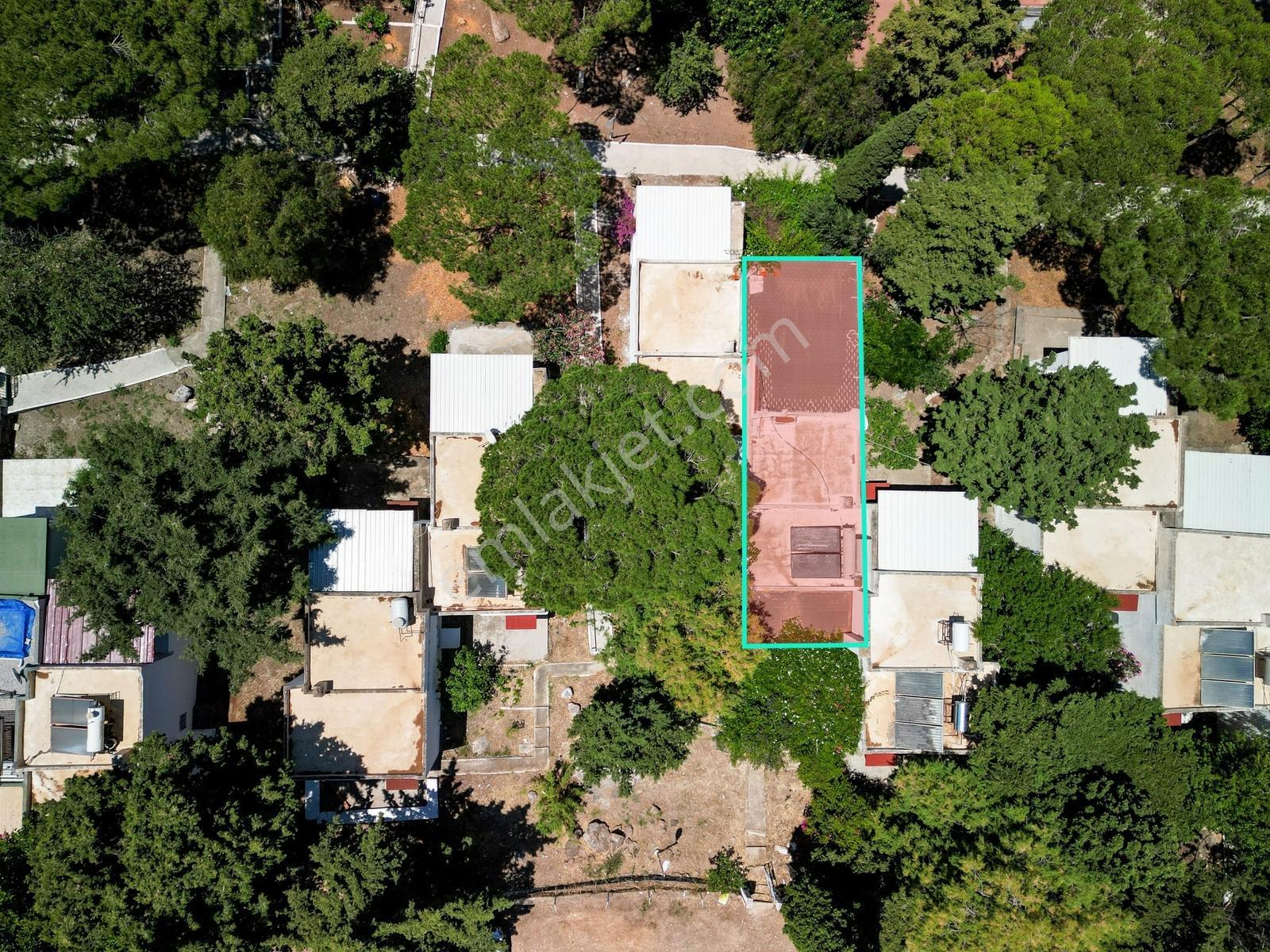 Bodrum Turgutreis Satılık Denize Sıfır Plajlı Site - Görsel 23