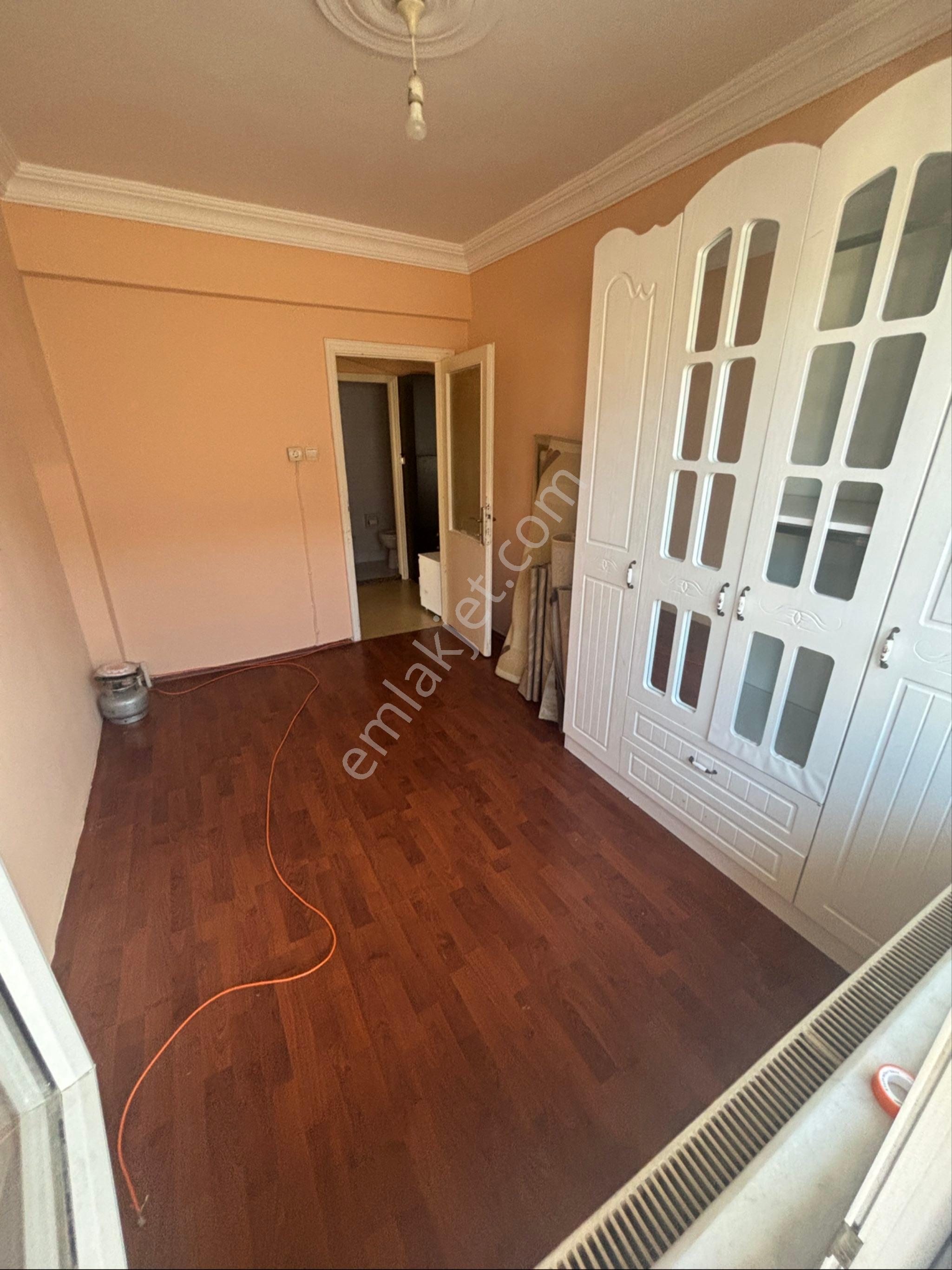 Denizköşkler’de 3+1 Sağlam Bina 130m2 Kiralık Ara Kat Temiz Daire - Görsel 5