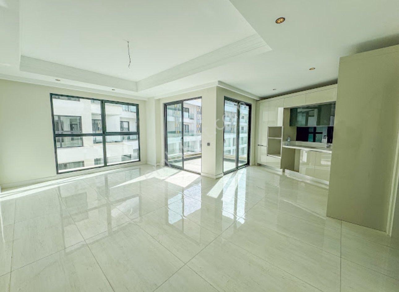 Azura World Deniz Manzaralı Satılık Daire - Görsel 8
