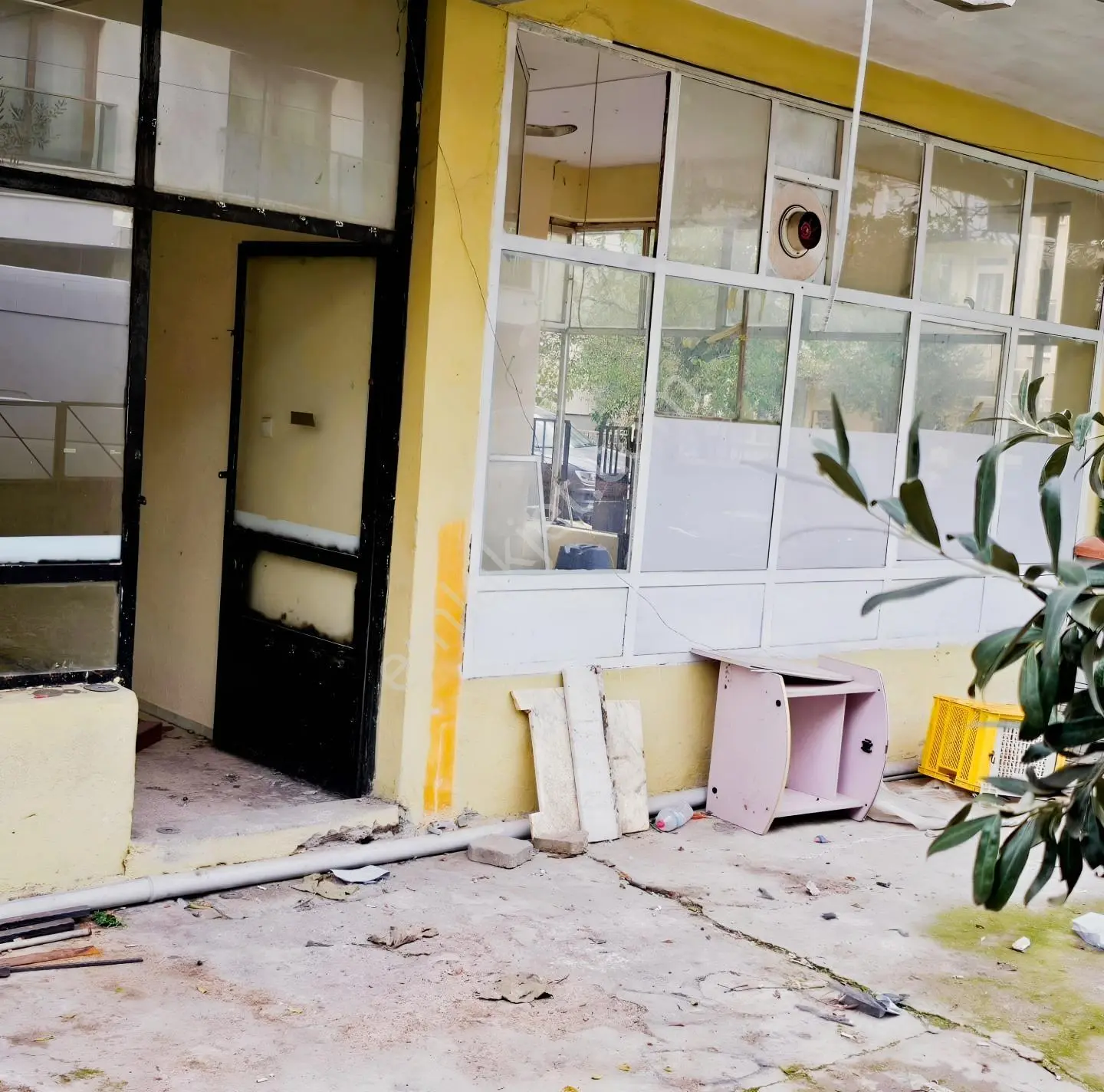 Salihli Kurtuluş Mahallesi Satılık Dükkanlar - Görsel 15