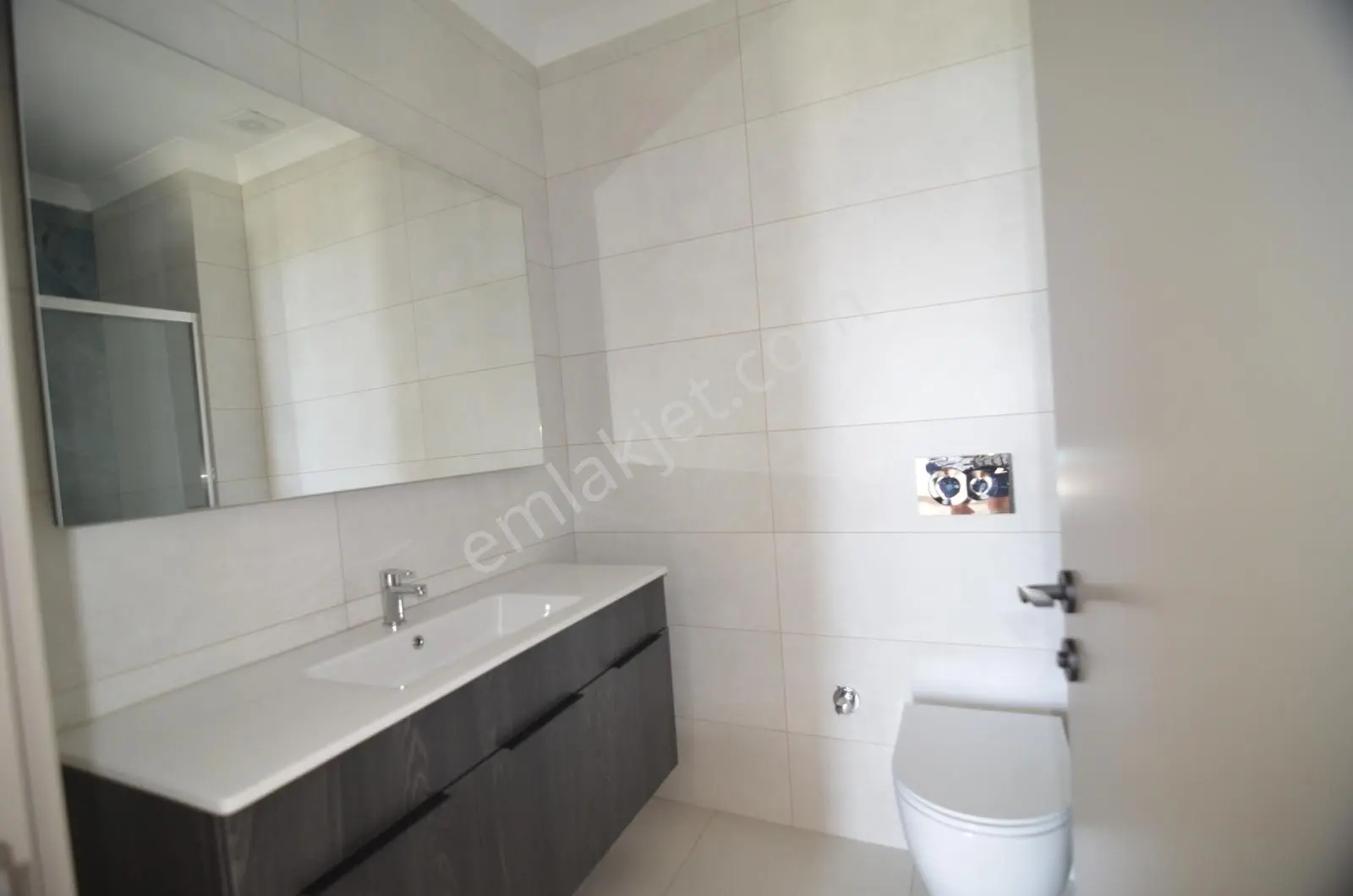 Alanya Küçüker Tower'da Havuzlu Site İçerisinde Kiralık 1+1daire - Görsel 5