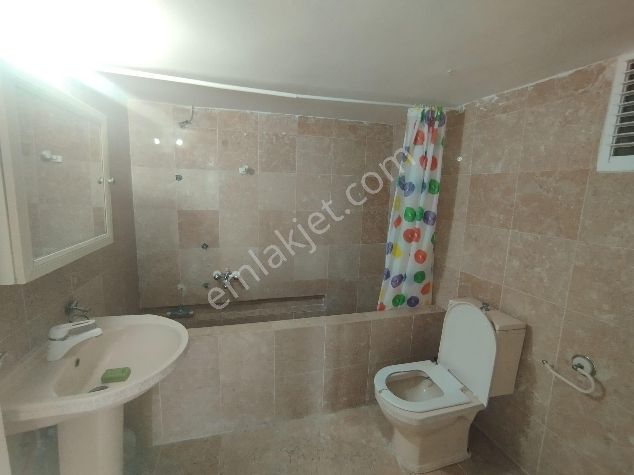 Kenan Evren Bulvarına Yakın Sitede 3+1 Kapalı Mutfaklı Masrafsız Daire - Görsel 11
