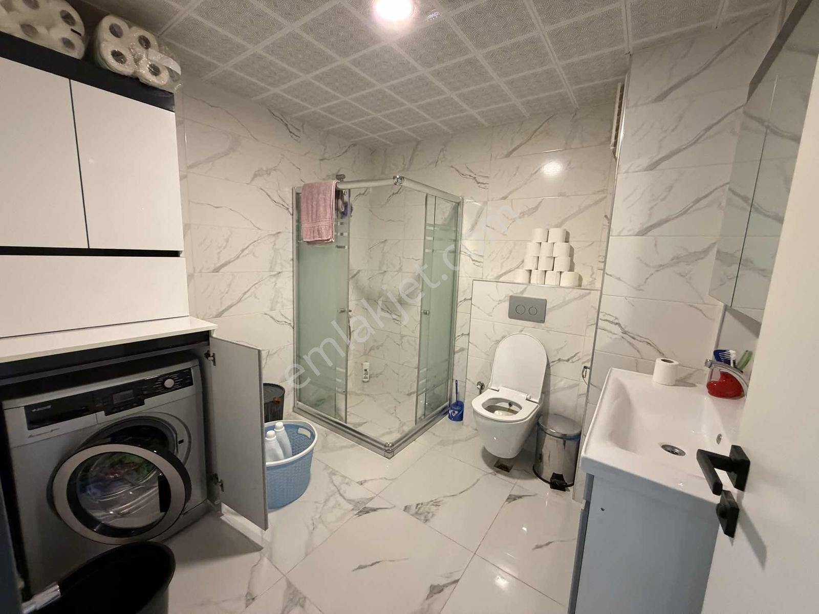 Alaçatı'dan/iskanlı/teraslı/giyinme Odalı/incek Bulvar Dibi 3+1 - Görsel 33