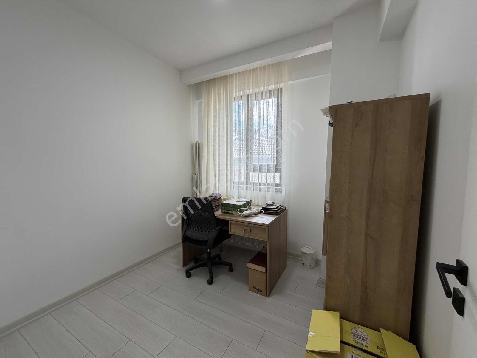 Alaçatı'dan/iskanlı/teraslı/giyinme Odalı/incek Bulvar Dibi 3+1 - Görsel 35