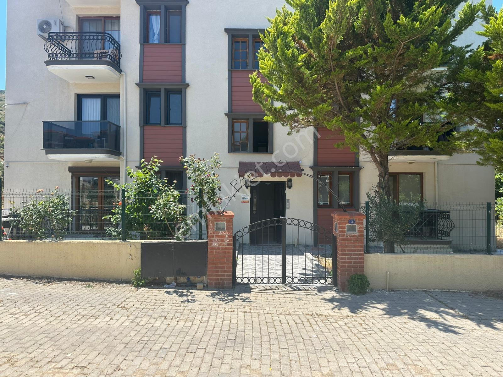 Eski Foça Atatürk Mahallesinde Kiralık 2+1 Daire - Görsel 10