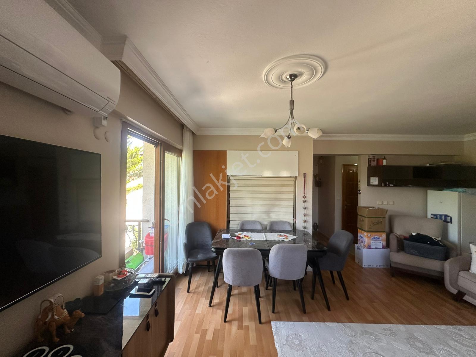 Eski Foça Atatürk Mahallesinde Kiralık 2+1 Daire - Görsel 5