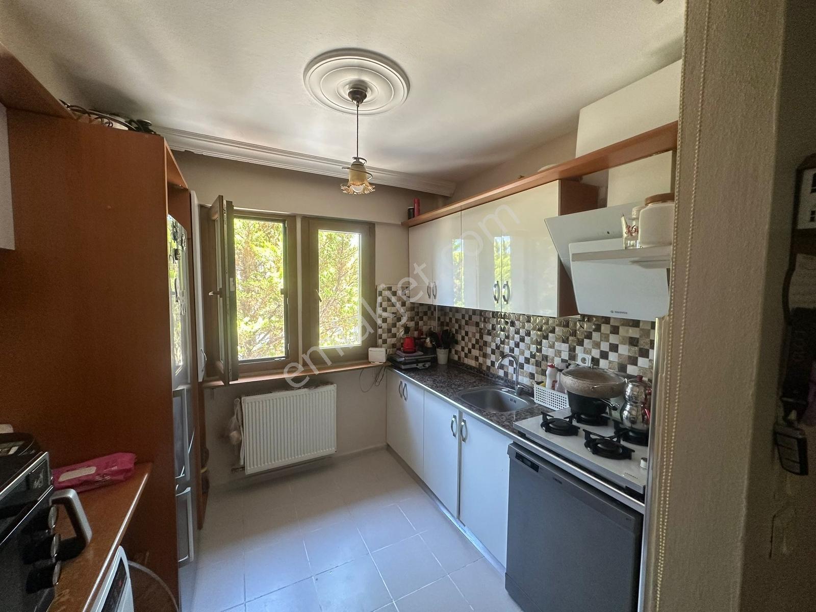 Eski Foça Atatürk Mahallesinde Kiralık 2+1 Daire - Görsel 6