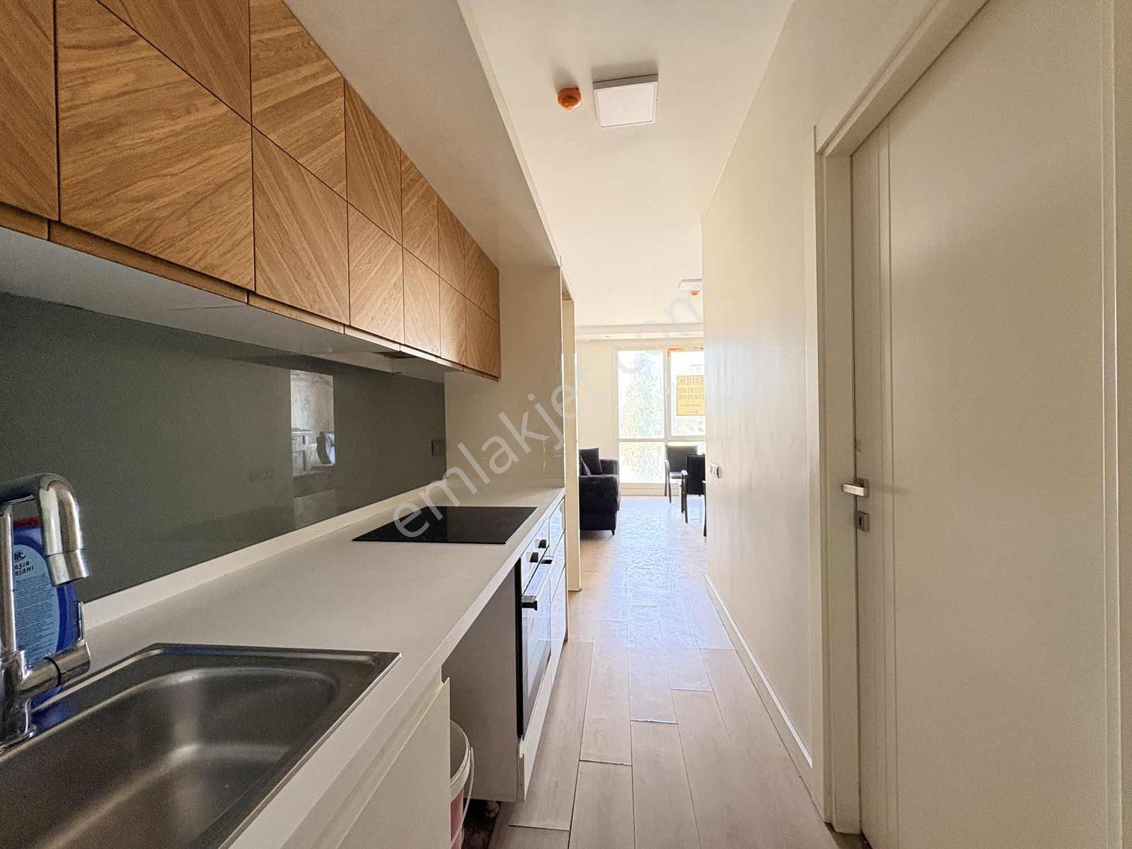 Beylikdüzü'nde Prestijli Site İçerisinde Kiralık Home Ofis - Görsel 10