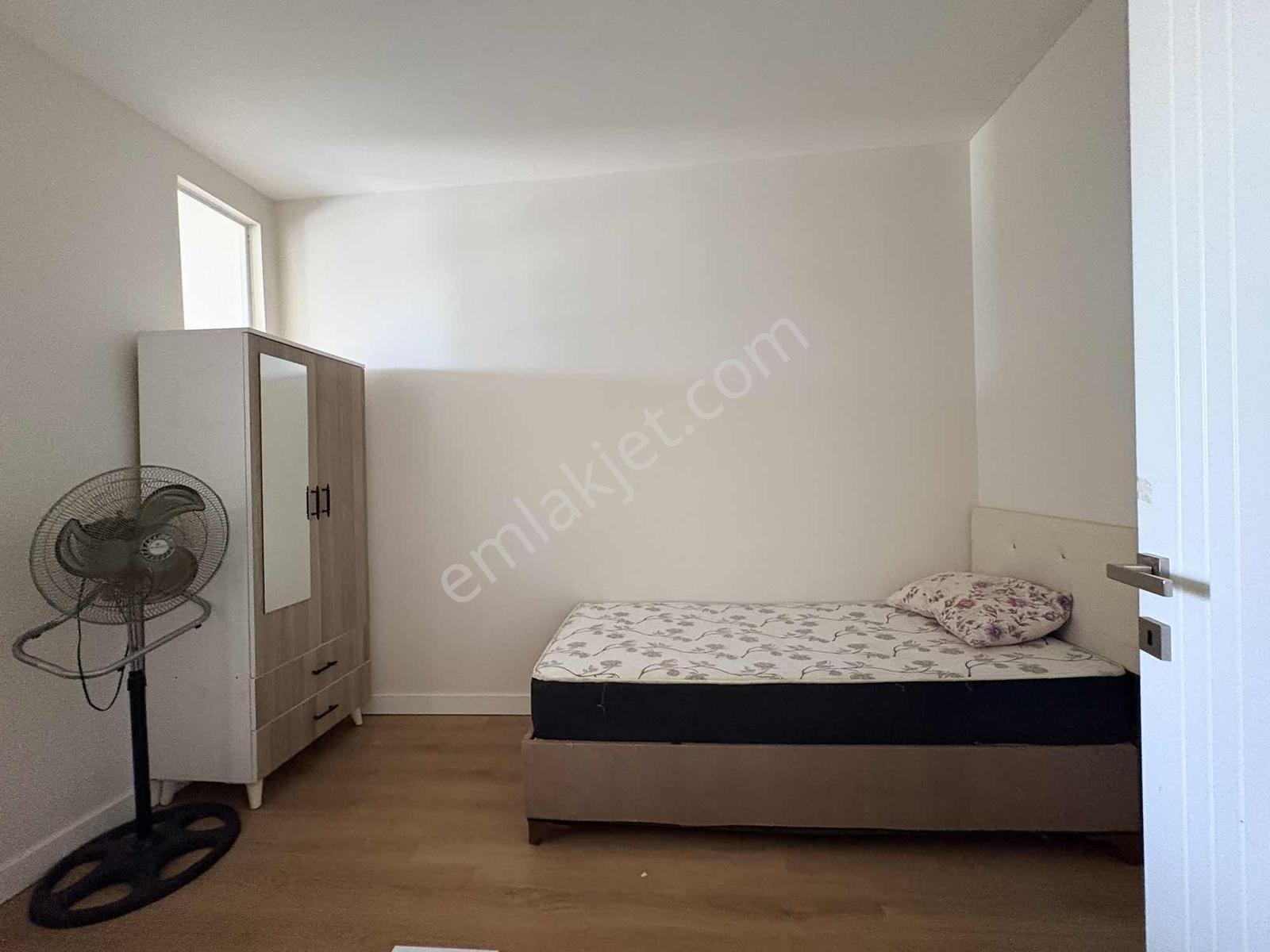 Beylikdüzü'nde Prestijli Site İçerisinde Kiralık Home Ofis - Görsel 15