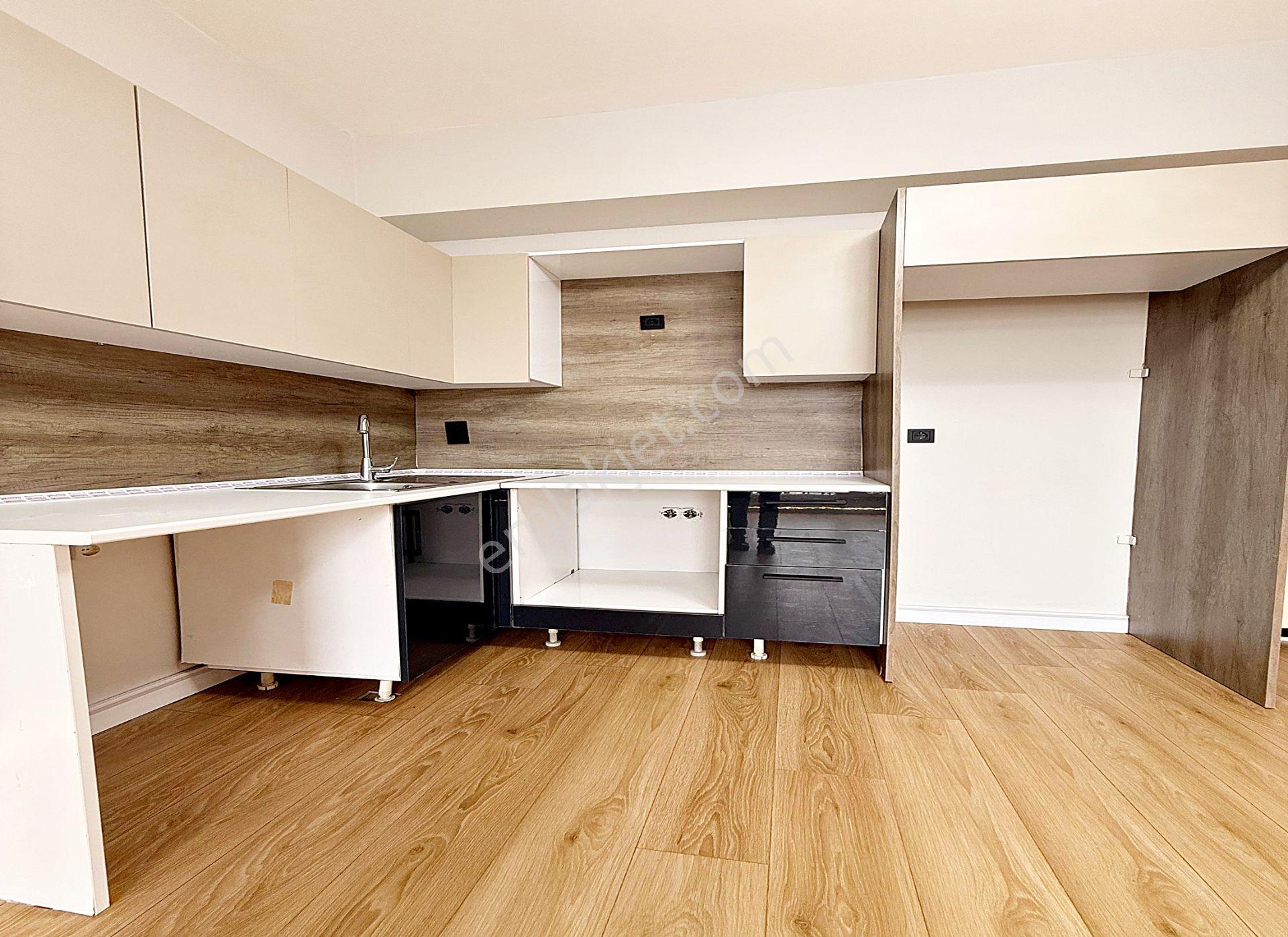 Cadde Üzeri Havuzlu - 7/24 Güvenlikli Site İçi Satılık Daire! - Görsel 12