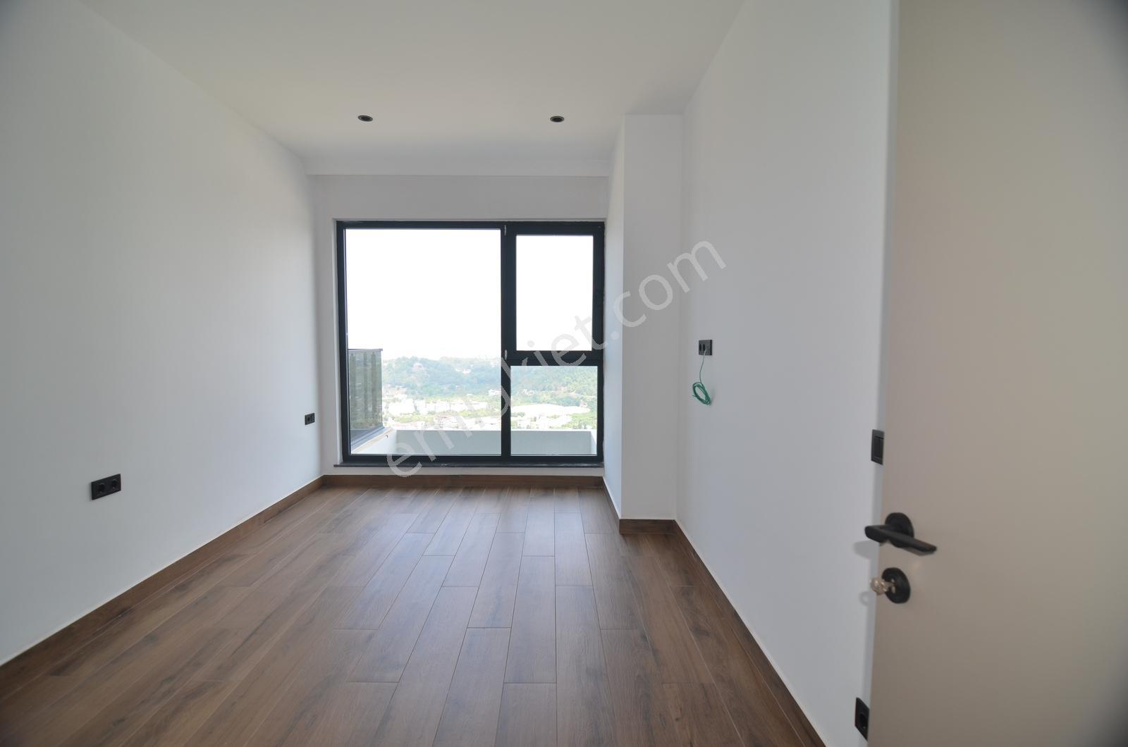 Küçüker Tower'da Havuzlu Site İçerisinde Kiralık 2+1 Daire - Görsel 6