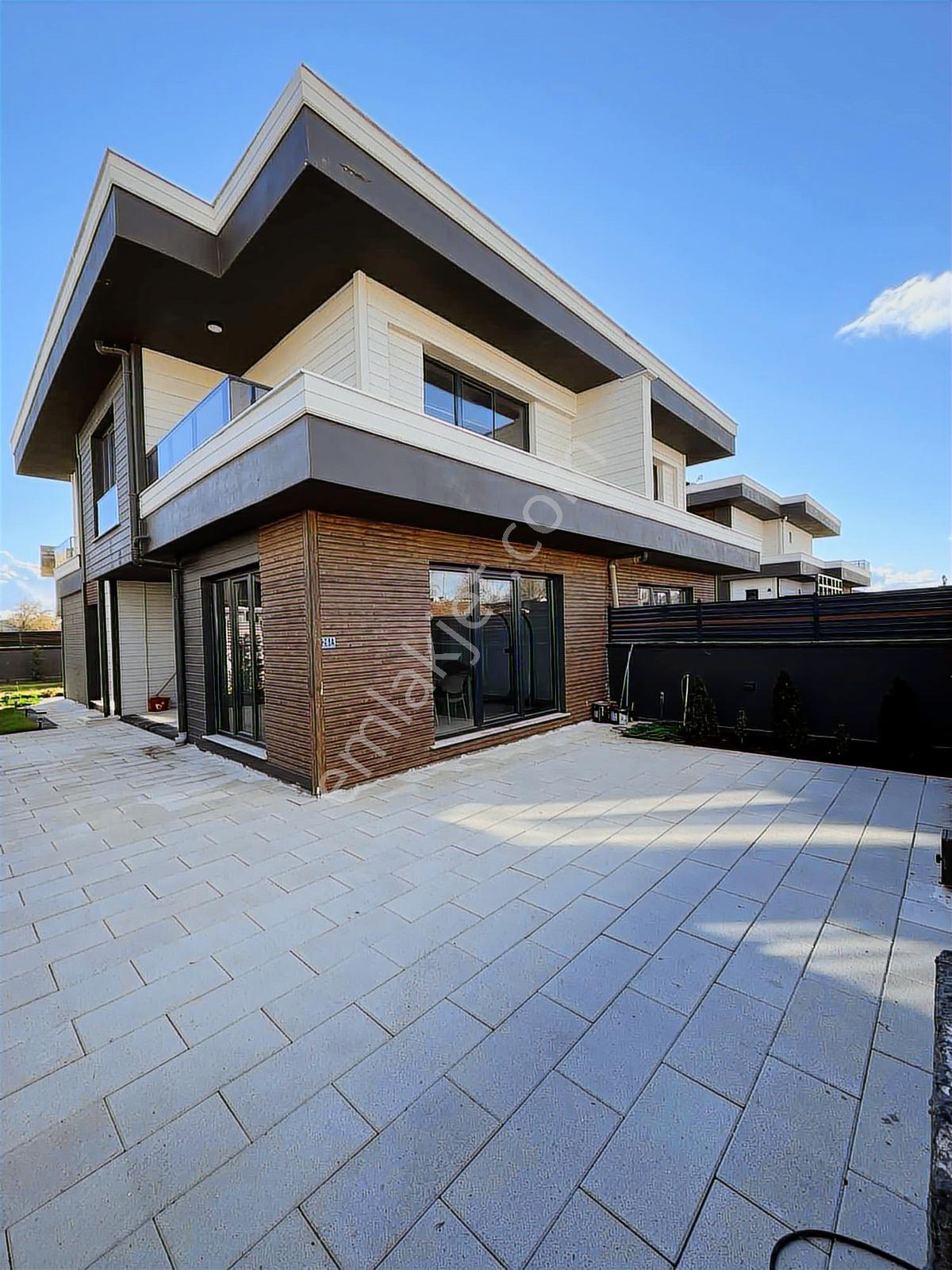 Satılık 150 M2 3+1 Dubleks Villa Geniş Bahçe 197m2 - Görsel 28