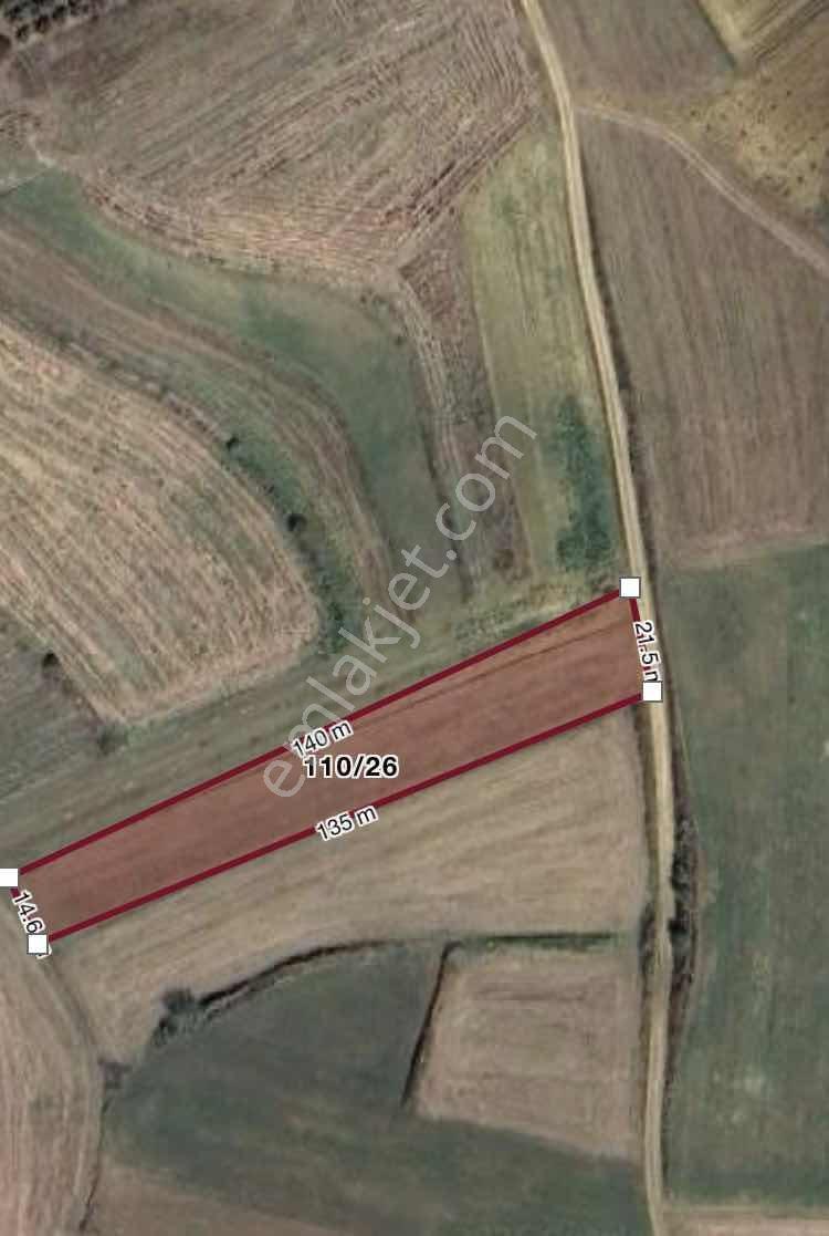 Tarcanlar'dan Sakarya Kaynarcada 2440m2 Satılık Tarla