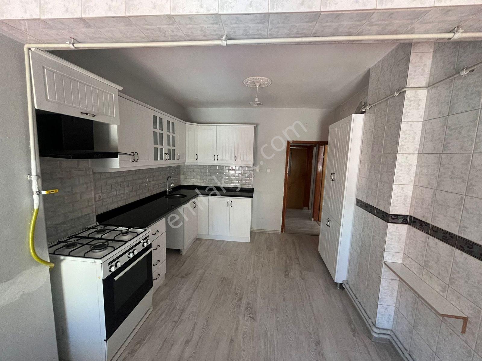 Güney Mahallesi Merkezi Konumda Uygun Fiyatlı Geniş Daire - Görsel 17