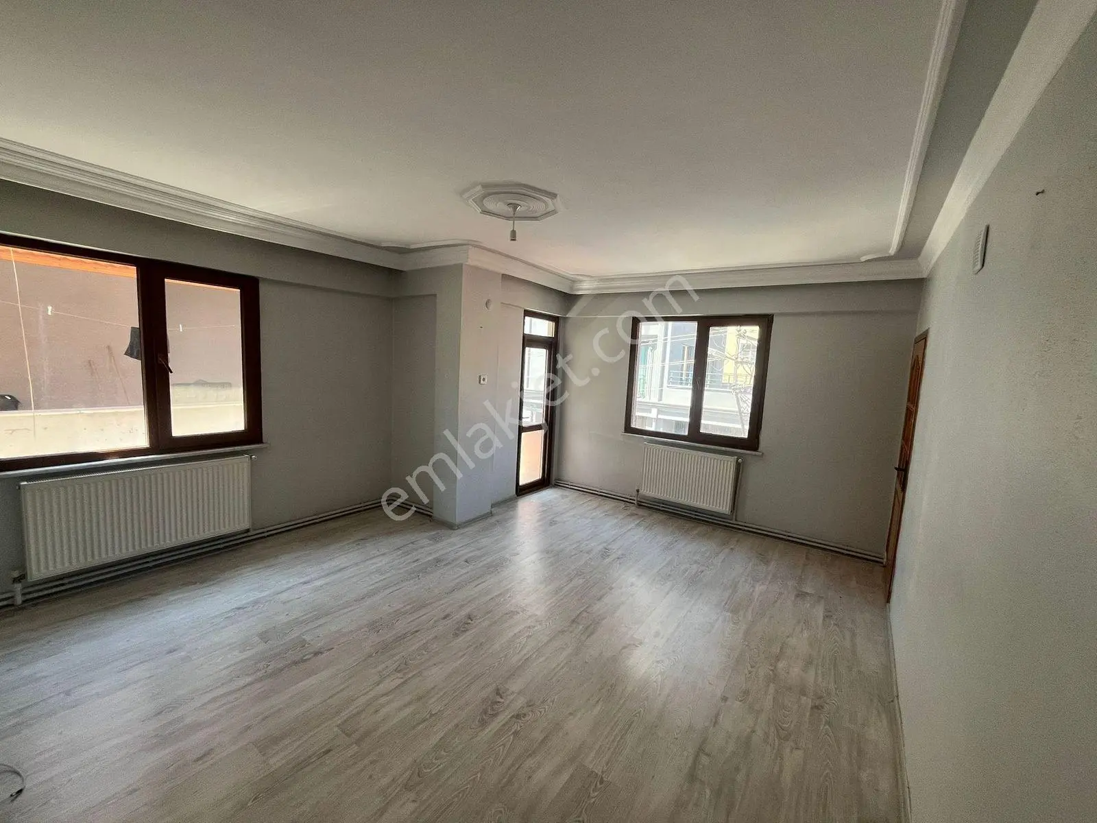 Güney Mahallesi Merkezi Konumda Uygun Fiyatlı Geniş Daire - Görsel 9
