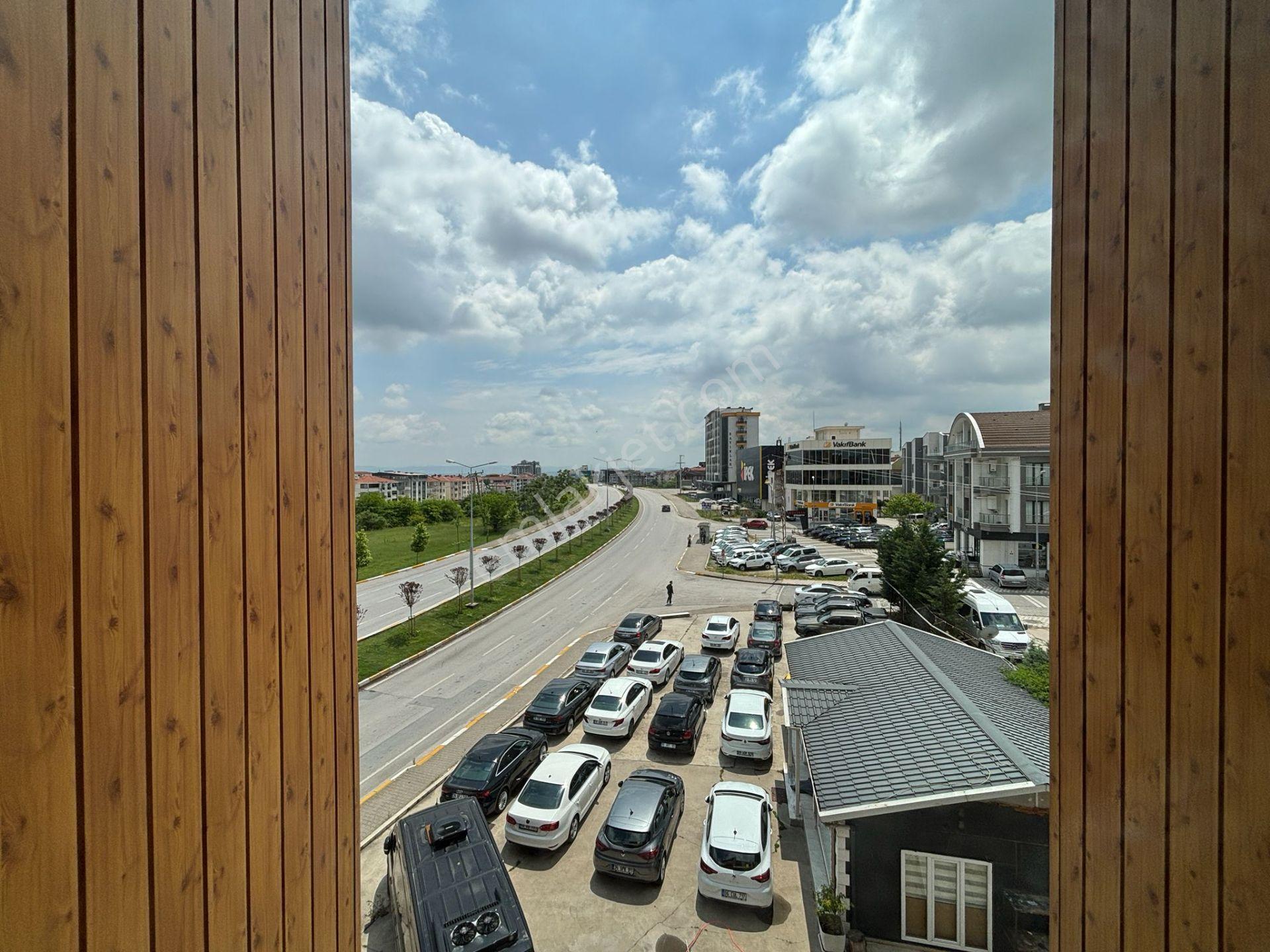 Cb King'den İzmir Yolu Üzeri Ultra Lüks Kiralık Ofisler - Görsel 18