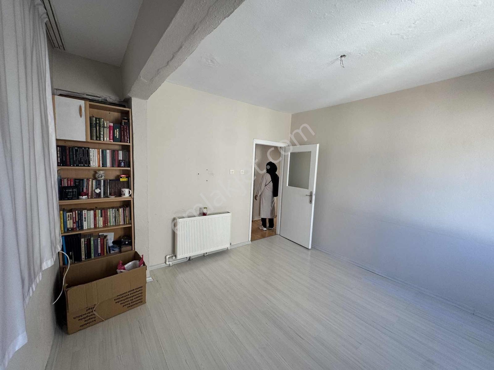 Beka Gayrimenkulden Çarşı Merkezde 3+1 Kiralık Daire - Görsel 7