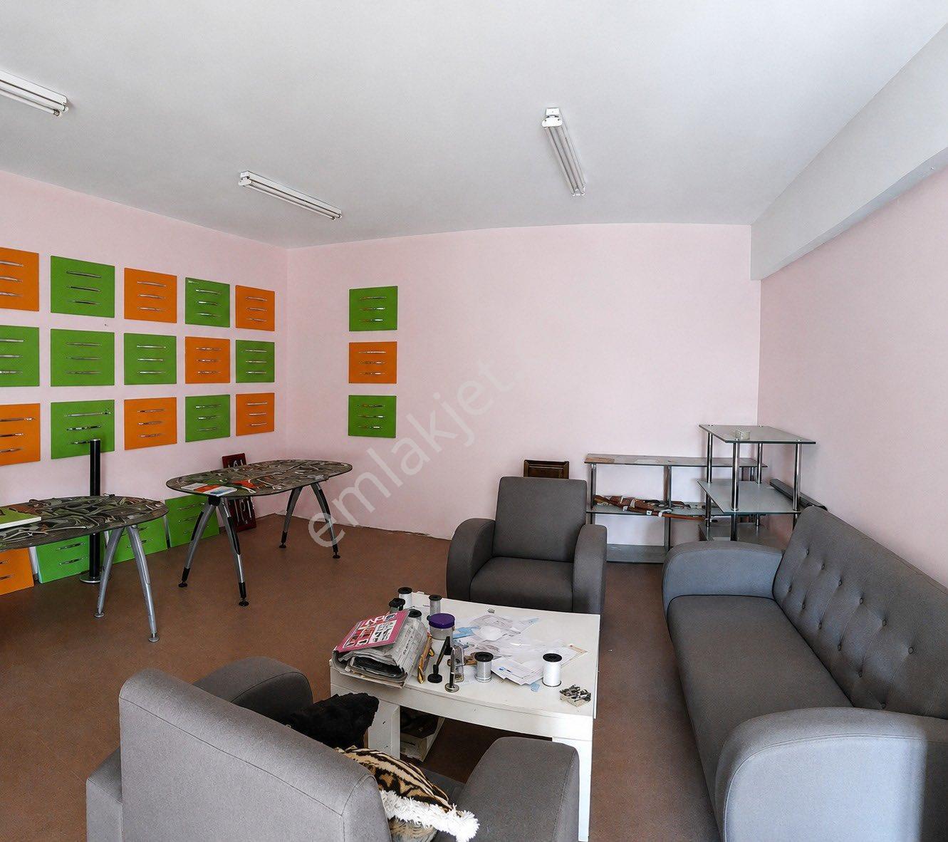 Satılık İmalathane / Depo / Ofis Binası Toplam 450 M2 - Görsel 18