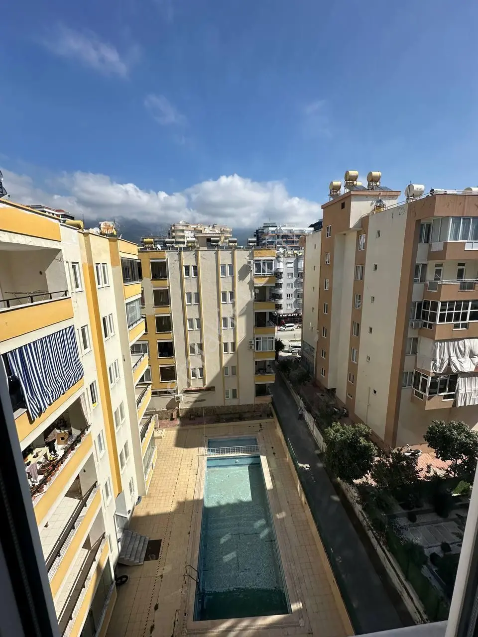 Alanya / Mahmutlar Pınar Sitesi Satılık 2+1 Boş Daire