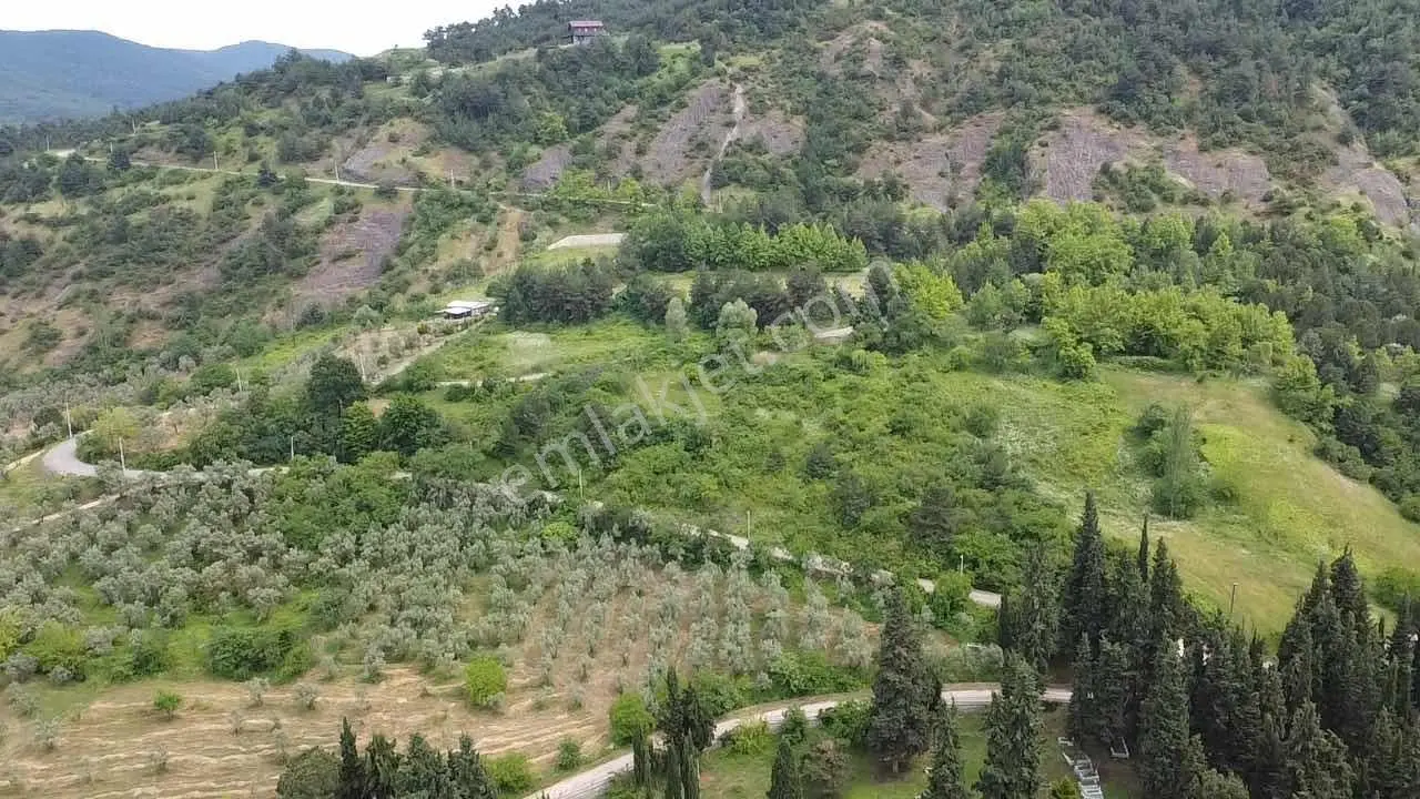 Beka'dan Yenisölöz'de Göl Ve Doğa Manzaralı 7475 M² Tarla - Görsel 2