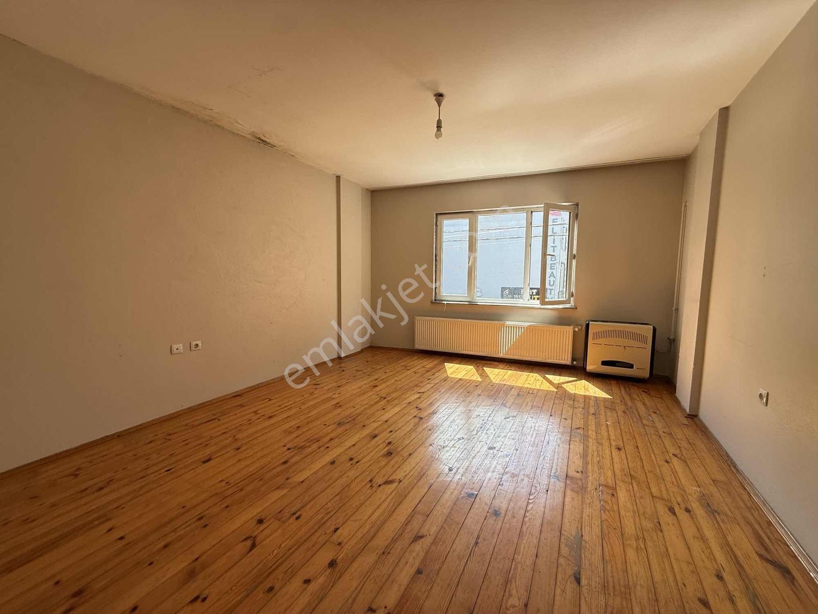 Akram'dan Hamitler De Cadde Üzeri Kiralık Daire - Görsel 18