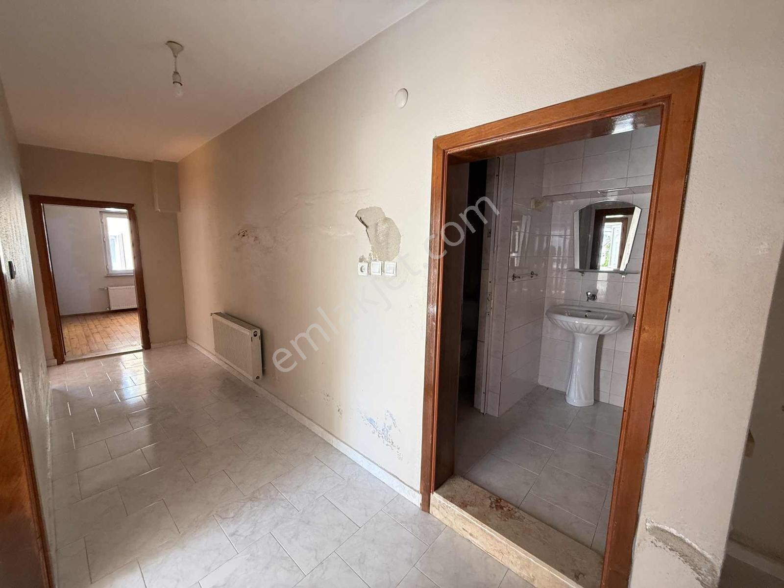 Akram'dan Hamitler De Cadde Üzeri Kiralık Daire - Görsel 21