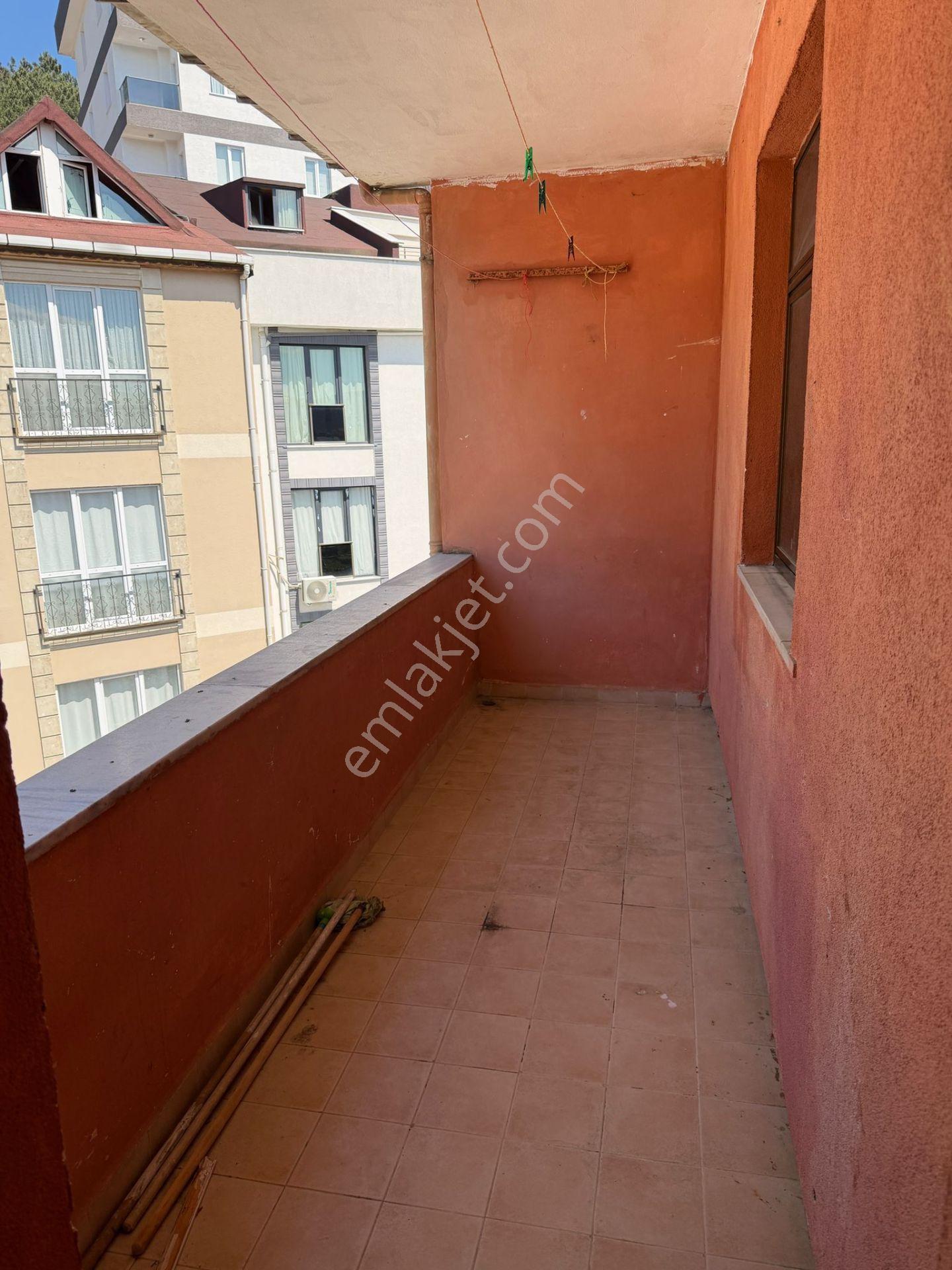 Turgut Reis Mah. Acil Kiralık 2+1 Daire - Görsel 3