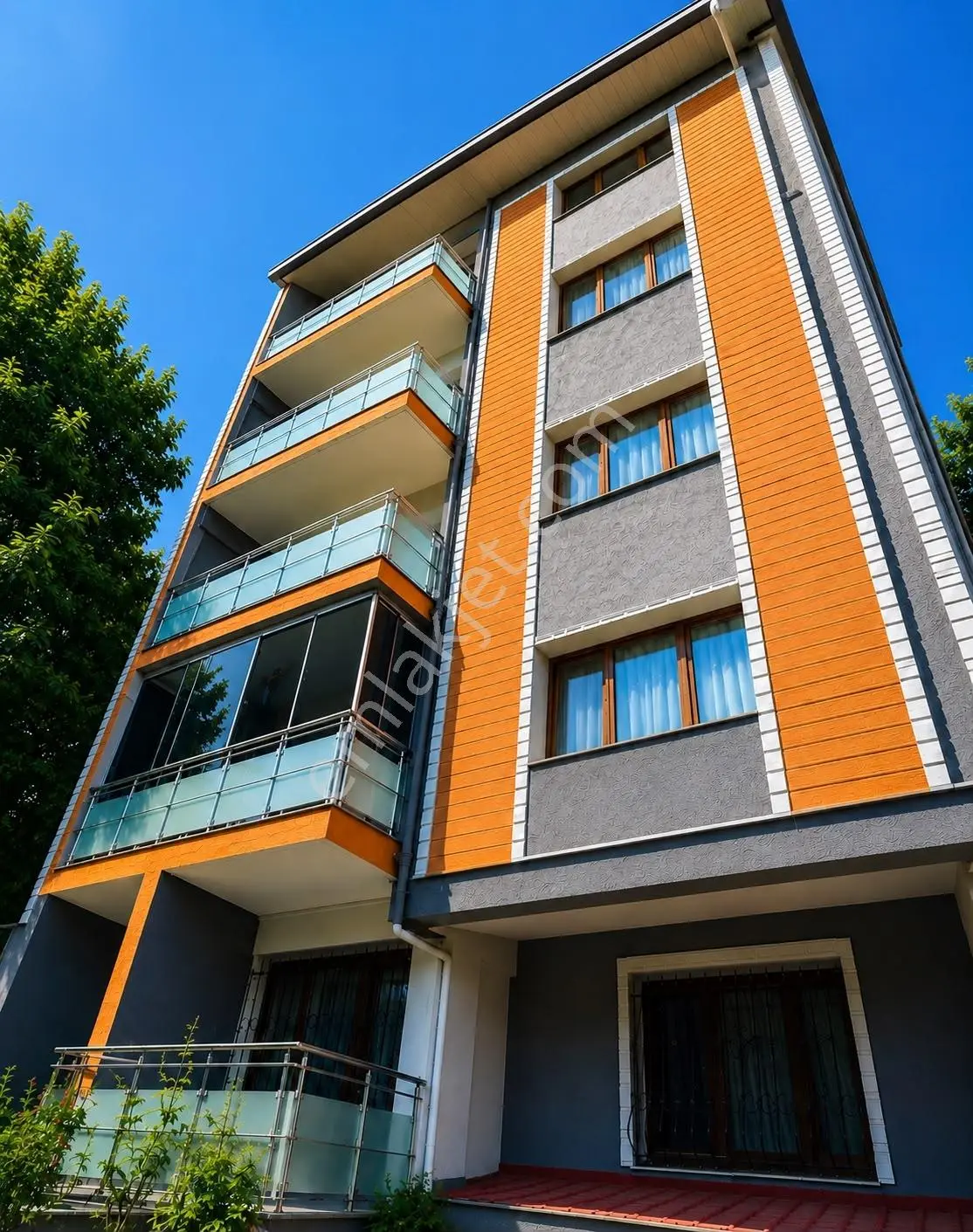 Karabağlar Çalıkuşu Mahallesinde 3+1 Kiralık Daire