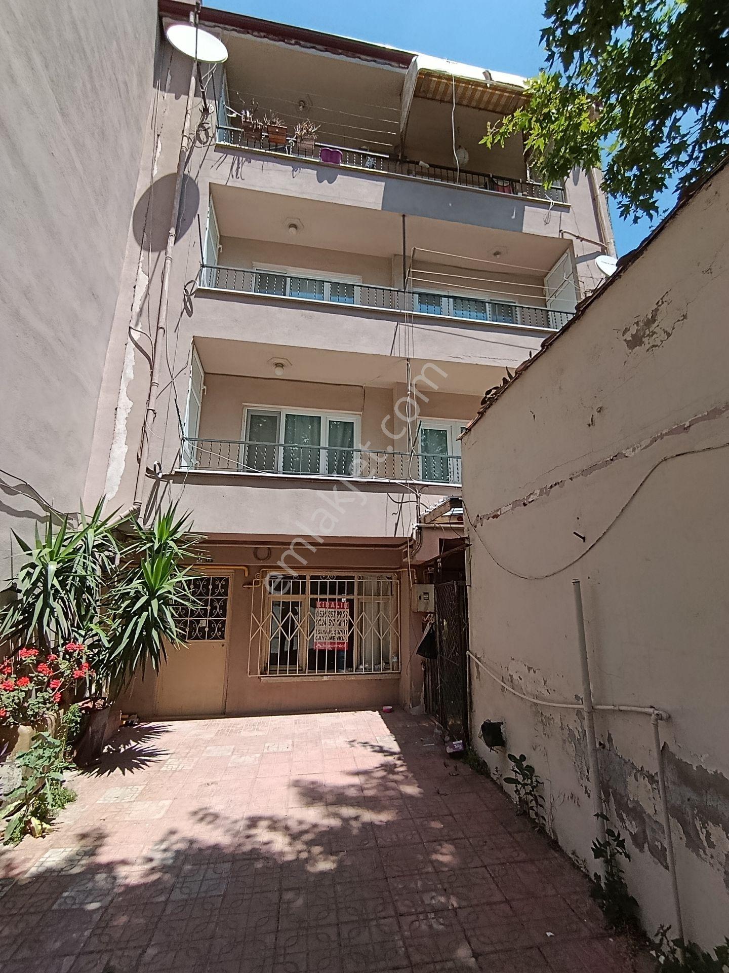 Gemlik Hisar Mah.de Kiralık Daire 2+1 Teraslı Deniz Şehir Manzaralı - Görsel 31