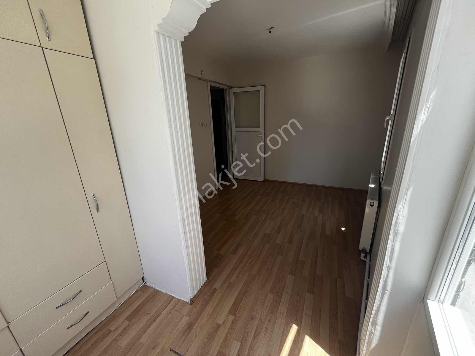Şirinyer Merkez'de 3+1 Önü Açık Üç Cepheli Köşe Kiralık Daire - Görsel 12
