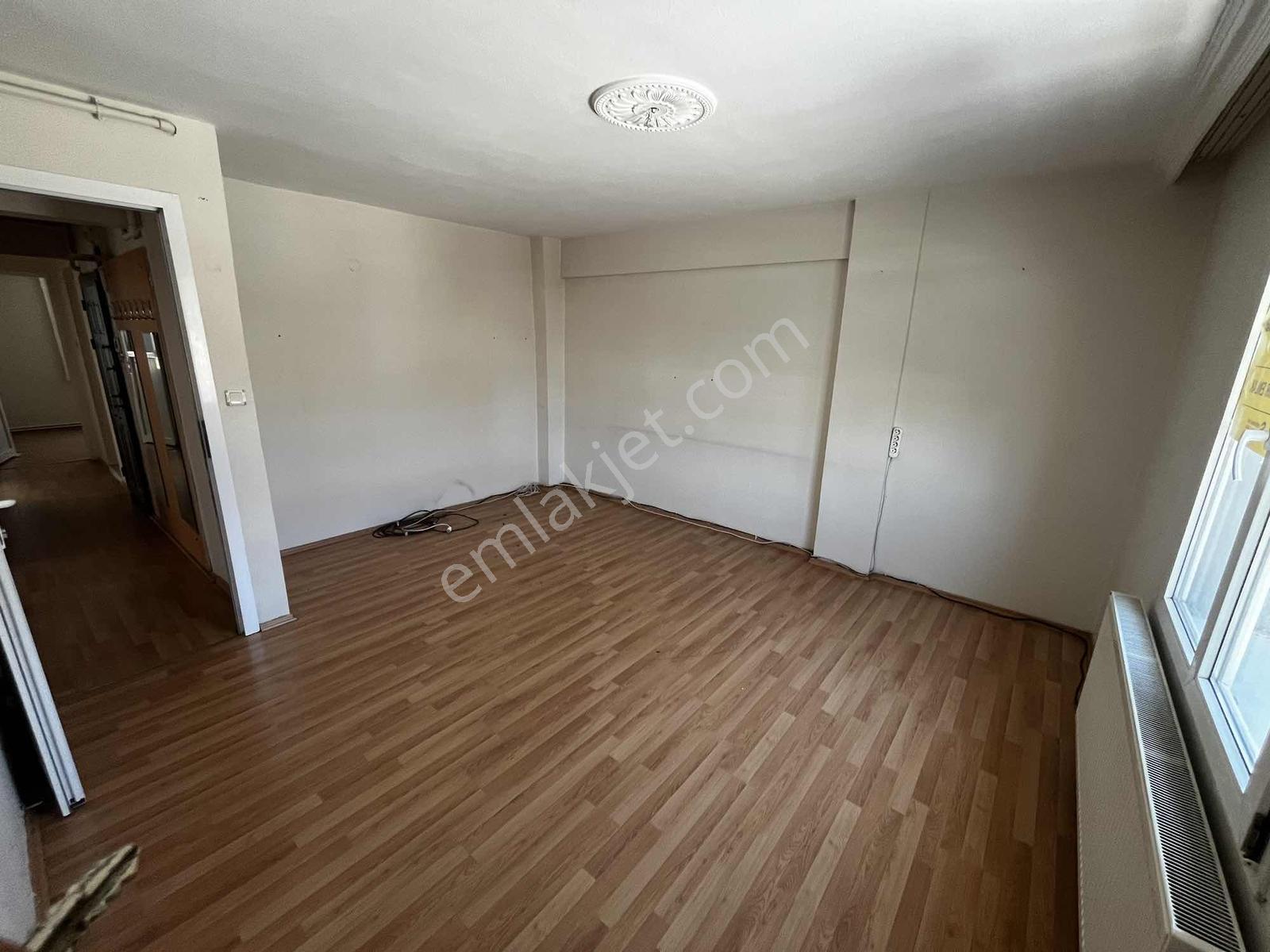 Şirinyer Merkez'de 3+1 Önü Açık Üç Cepheli Köşe Kiralık Daire - Görsel 8