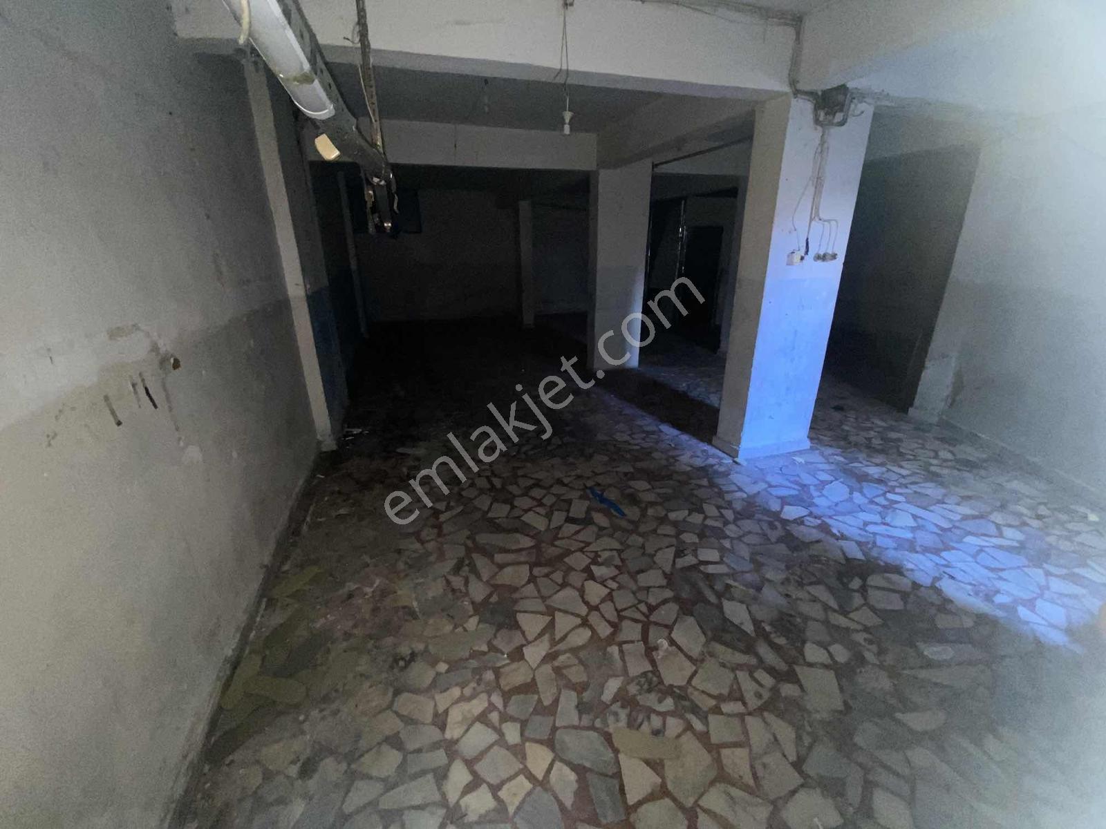 Esenler Ninehatunda 130m2 Kiralık Dükkan - Görsel 8