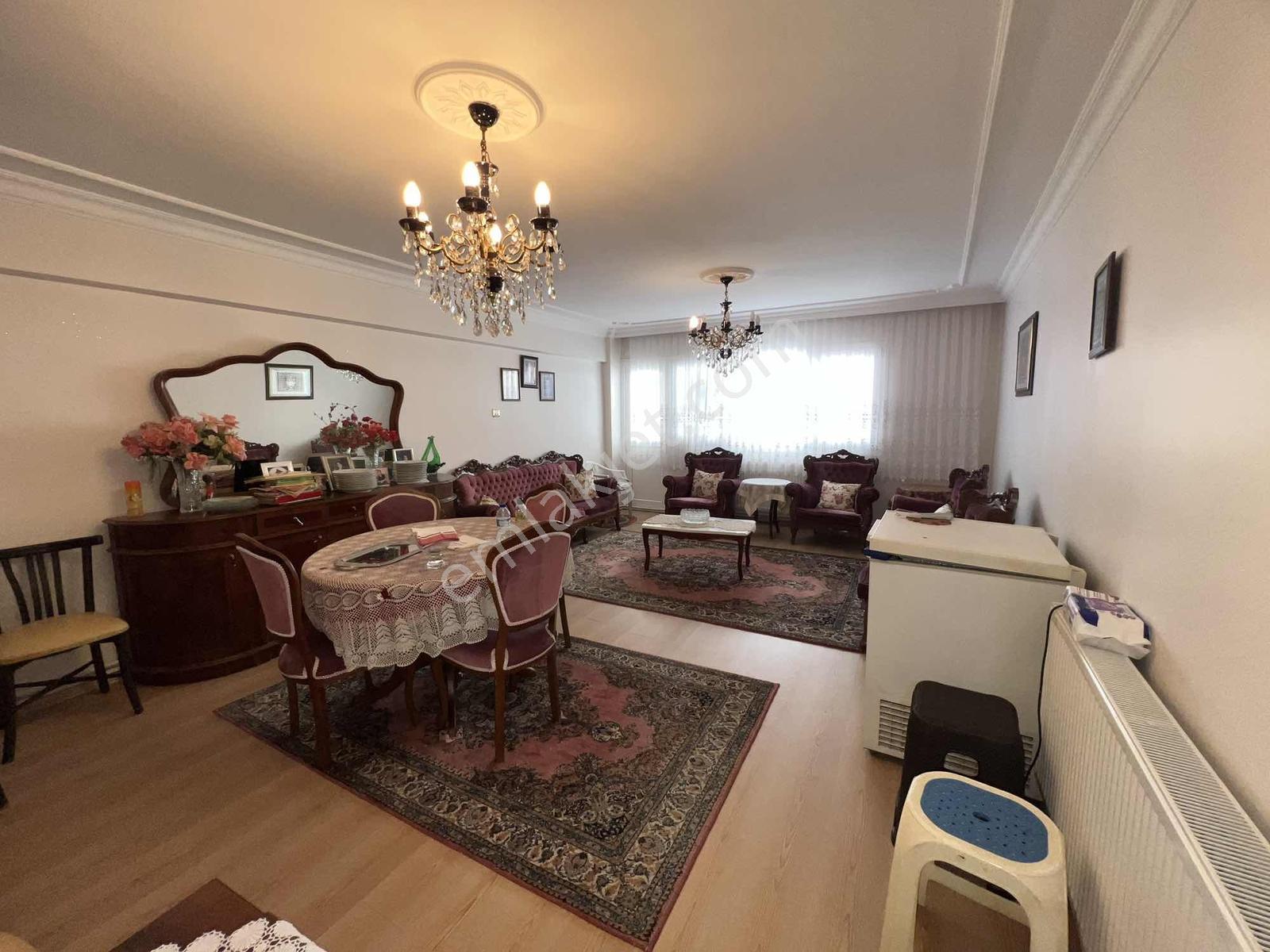 Türker Emlak 3+1 120 M2 Doğalgazlı Bakımlı Ulu Cami Yakını - Görsel 28