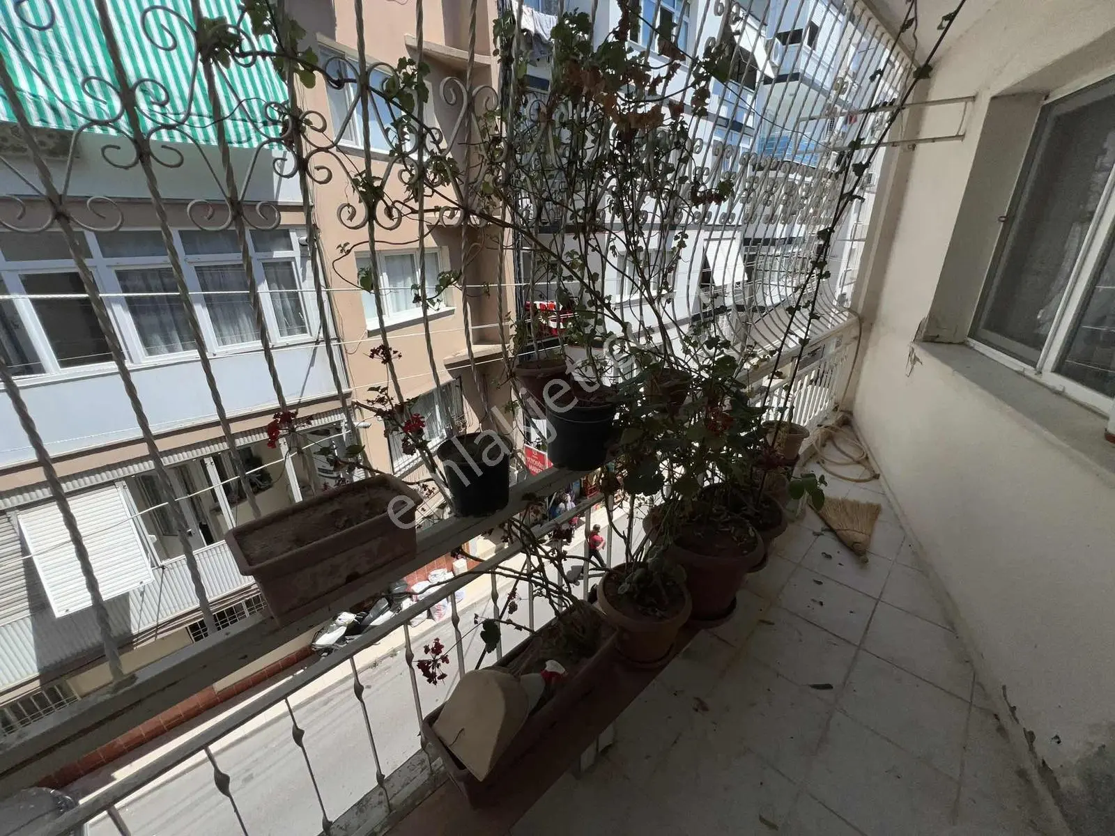 Türker Emlak 3+1 120 M2 Doğalgazlı Bakımlı Ulu Cami Yakını - Görsel 2