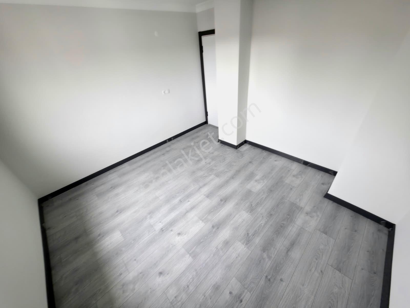 Kozanovadan Salı Pazarı Caddesine Cephe 3+1 Satılık Sıfır Arakat - Görsel 6