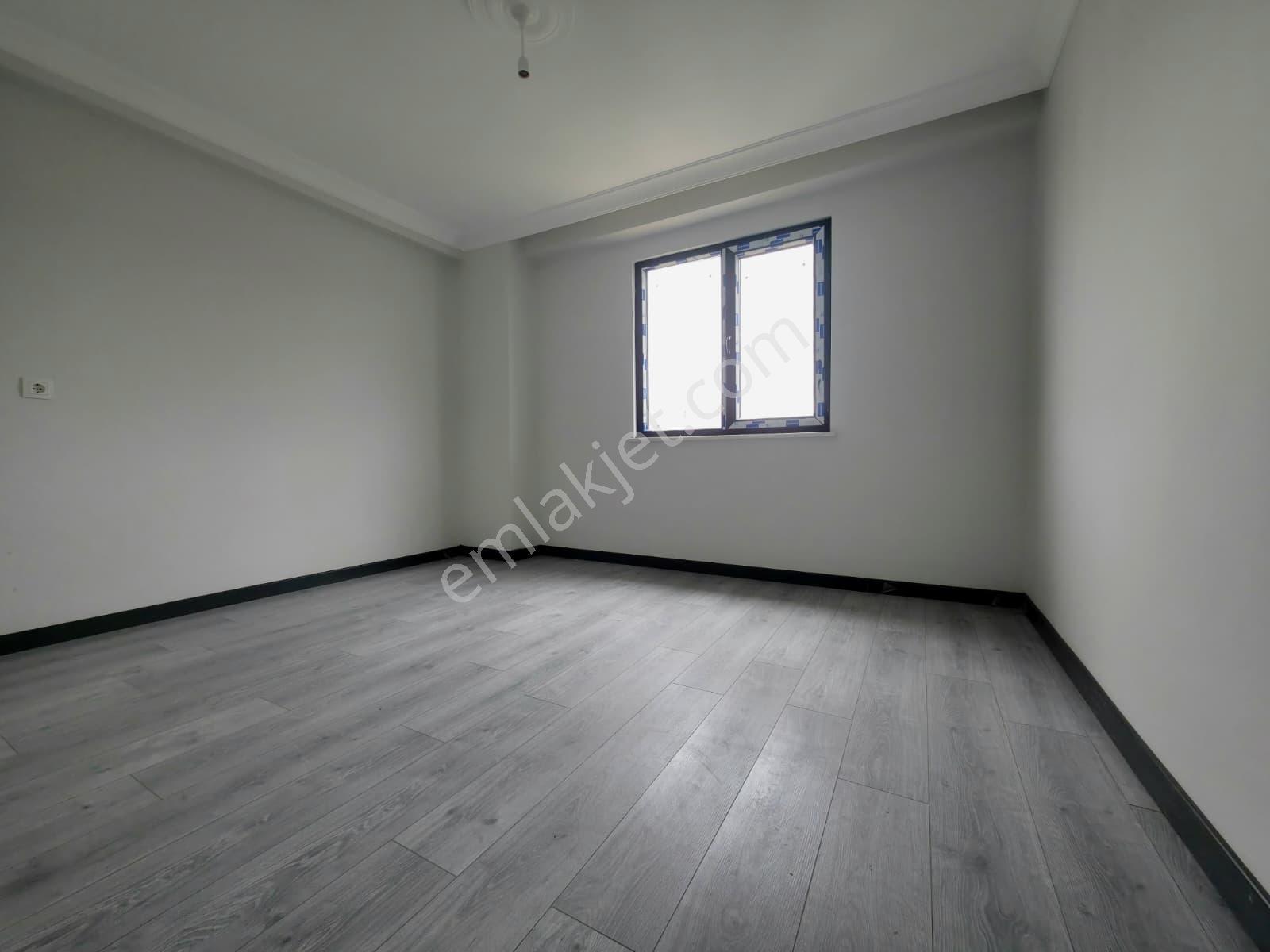 Kozanovadan Salı Pazarı Caddesine Cephe 3+1 Satılık Sıfır Arakat - Görsel 4