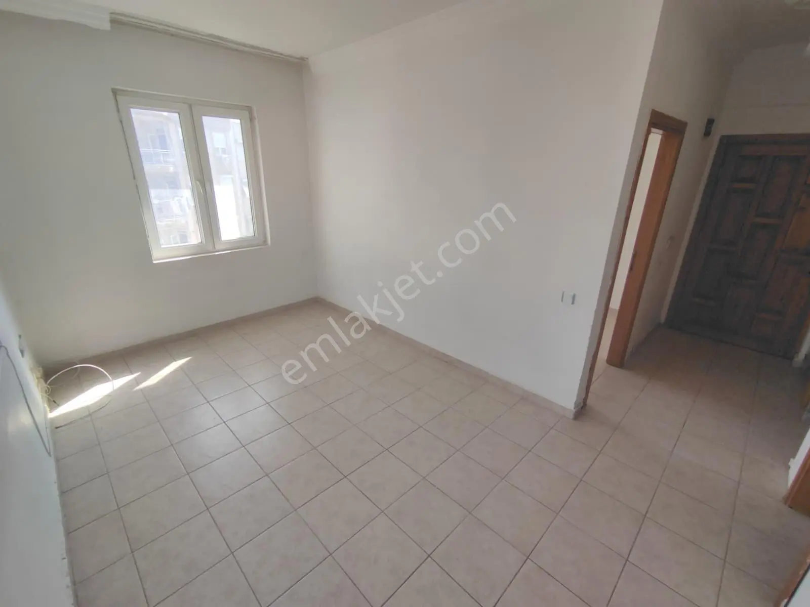 Antalya Kepez Yeşilyurtta Kiralık 1+1 Katta Daire No:20648