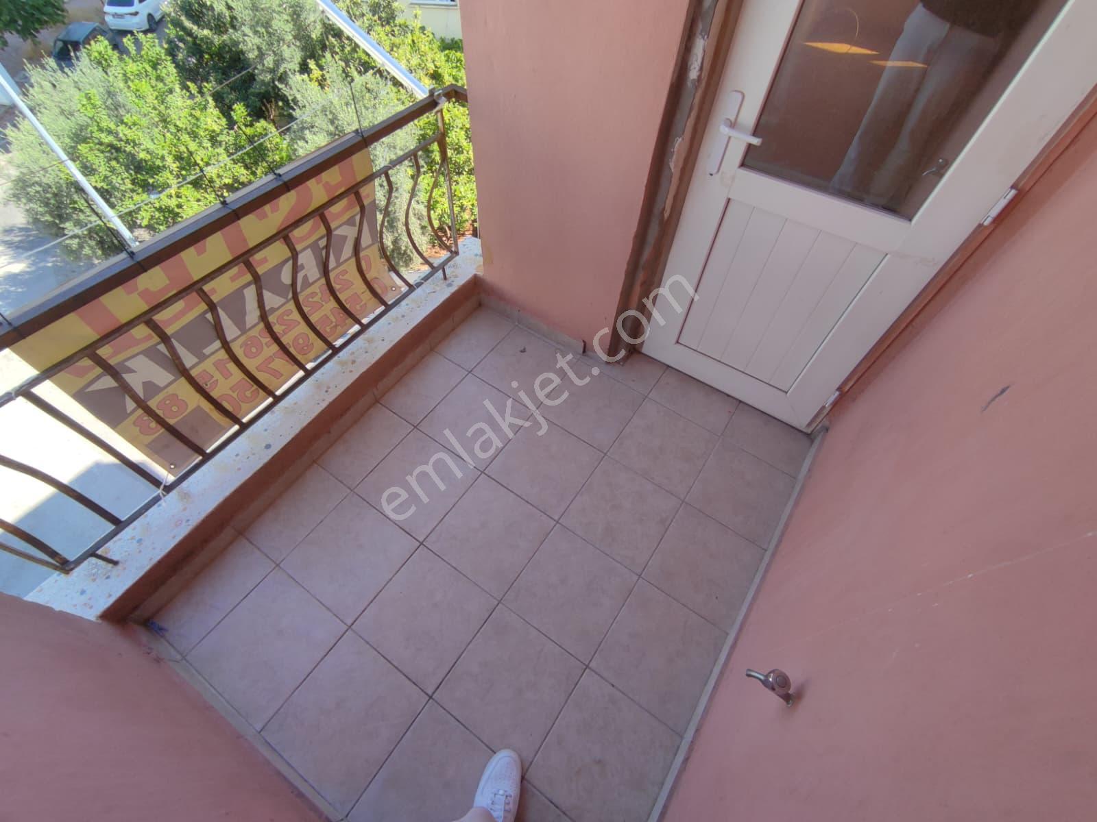 Antalya Kepez Yeşilyurtta Kiralık 1+1 Katta Daire No:20648 - Görsel 3