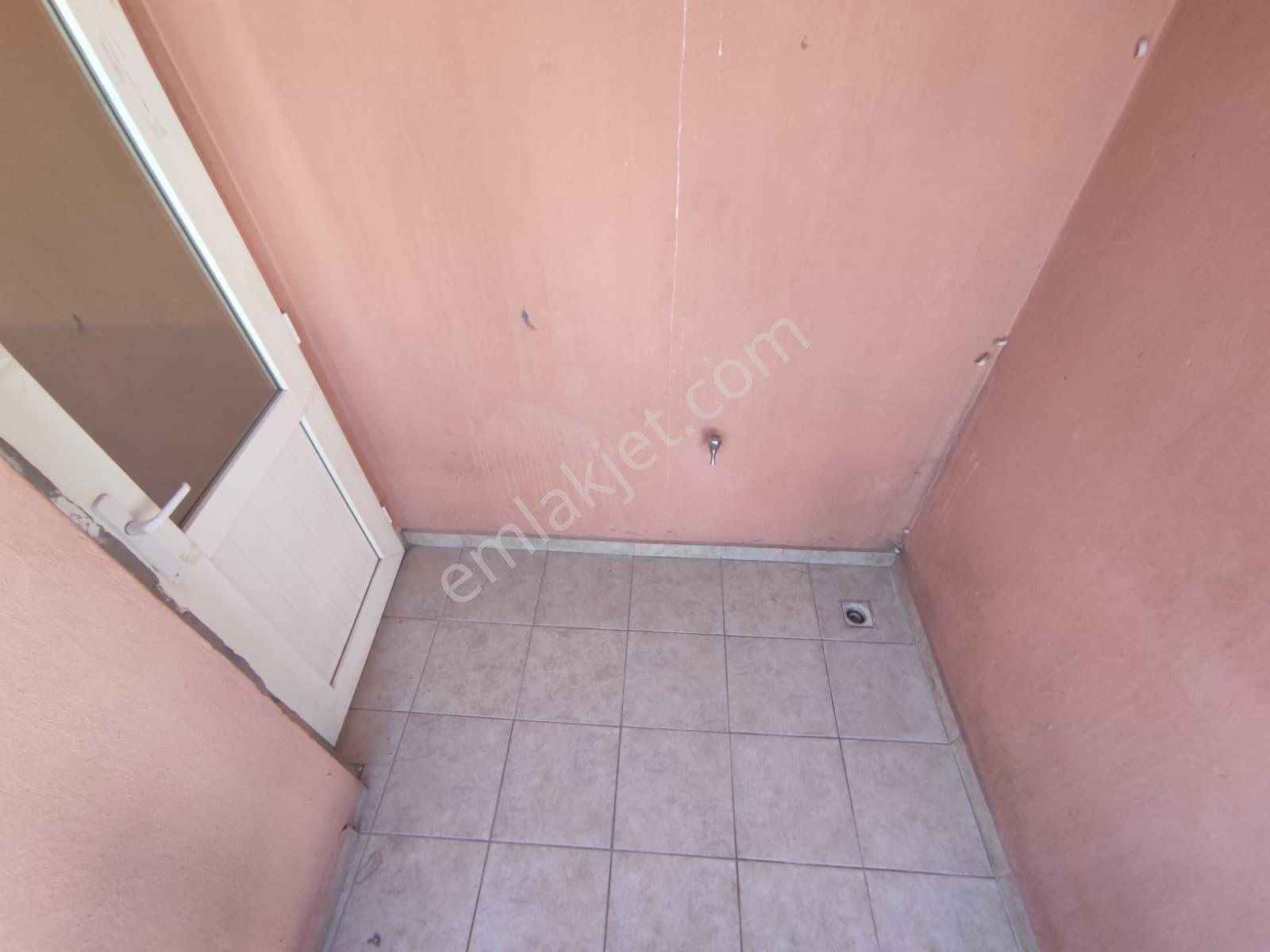 Antalya Kepez Yeşilyurtta Kiralık 1+1 Katta Daire No:20648 - Görsel 2