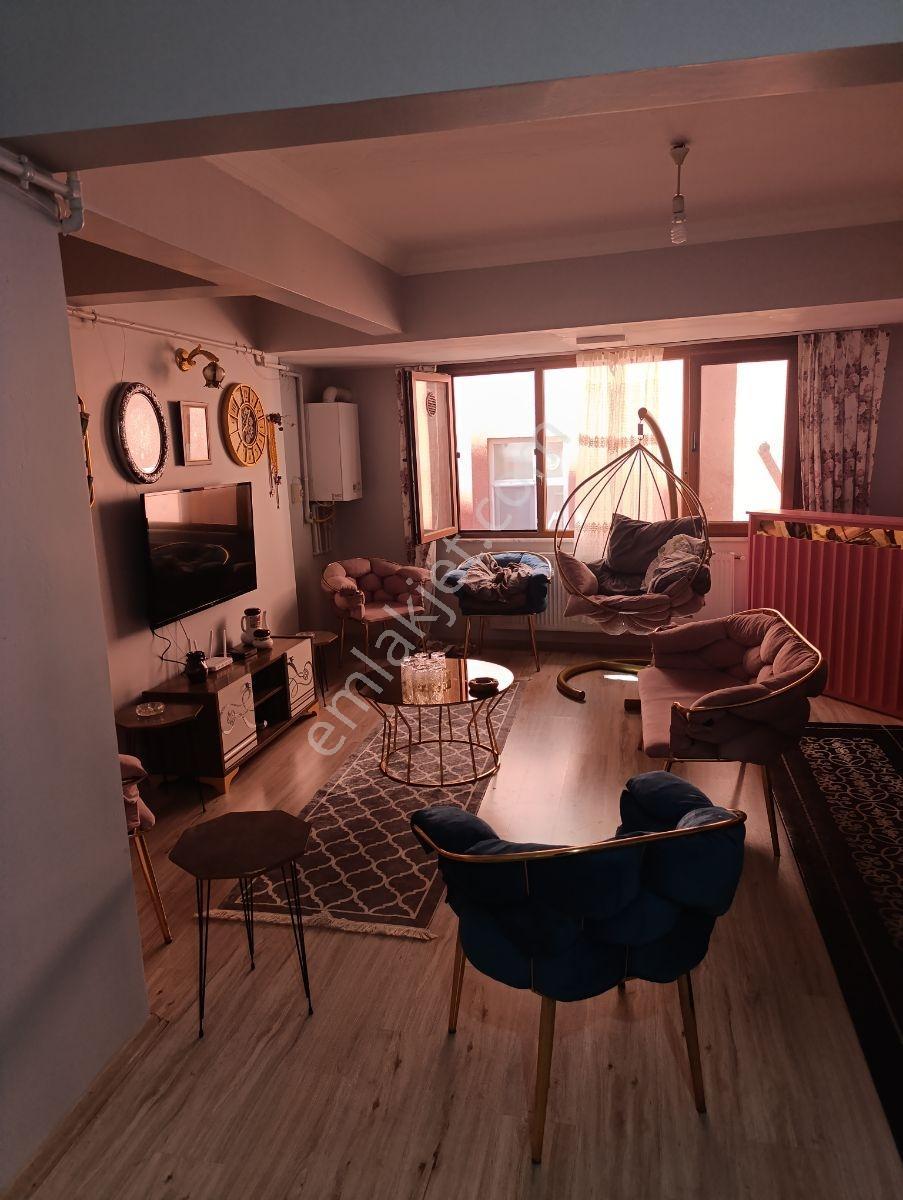 4. Levent Metro'ya 1 Dakika 1+1 Eşyalı Kiralık Daire