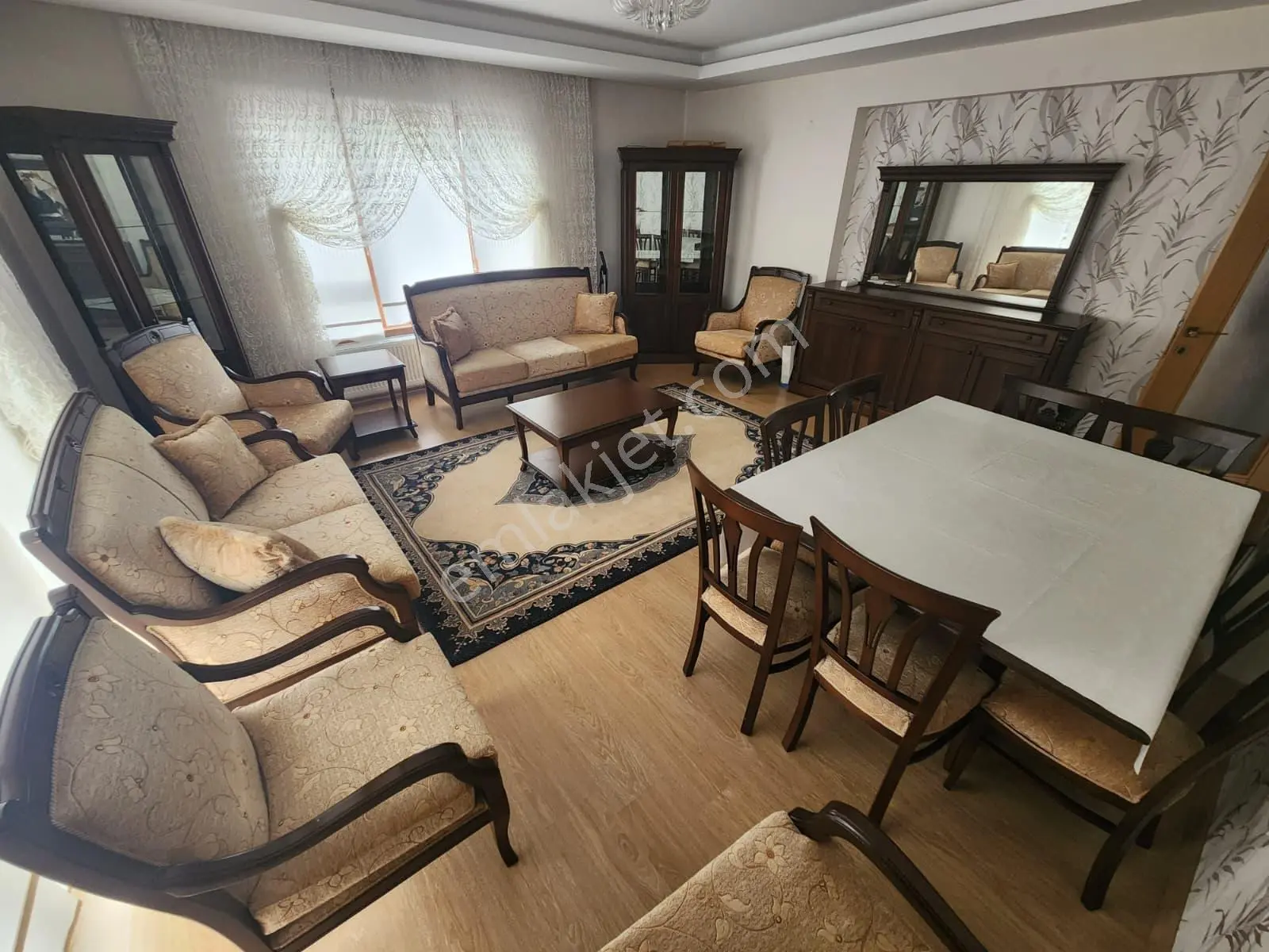 Yozgat Bulvarı Yakını Ankara Manzaralı Ful Eşyalı Kiralık Daire - Görsel 2