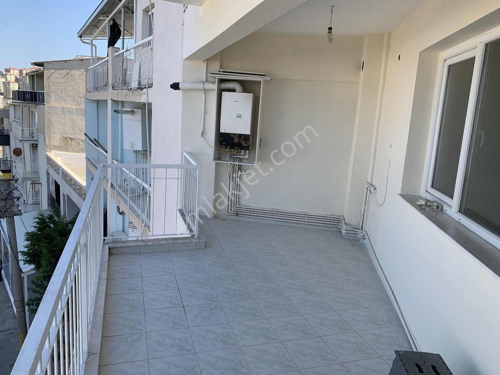 İnönü Mahallesinde Kiralık 3+1 Daire - Görsel 24