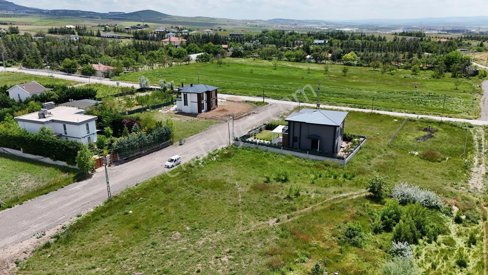 Gölbaşı Karaoğlan 500m2 0.50 Emsal Cadde Cepheli Mükemmel Arsa - Görsel 16