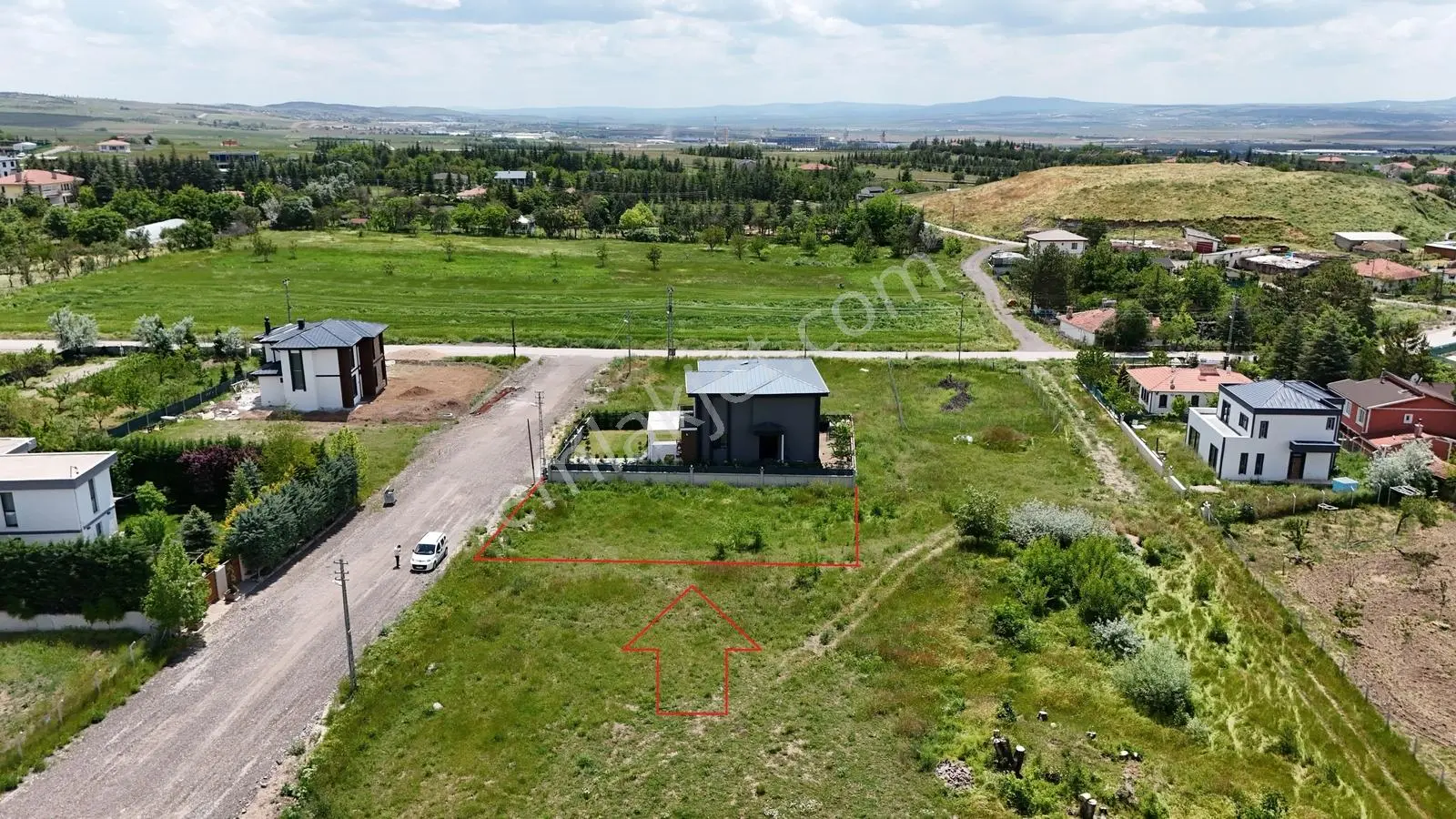 Gölbaşı Karaoğlan 500m2 0.50 Emsal Cadde Cepheli Mükemmel Arsa - Görsel 5