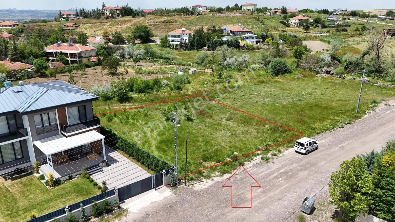 Gölbaşı Karaoğlan 500m2 0.50 Emsal Cadde Cepheli Mükemmel Arsa - Görsel 2