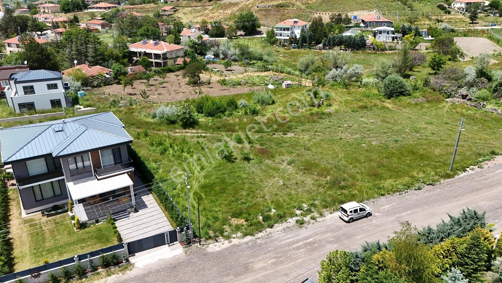 Gölbaşı Karaoğlan 500m2 0.50 Emsal Cadde Cepheli Mükemmel Arsa - Görsel 7