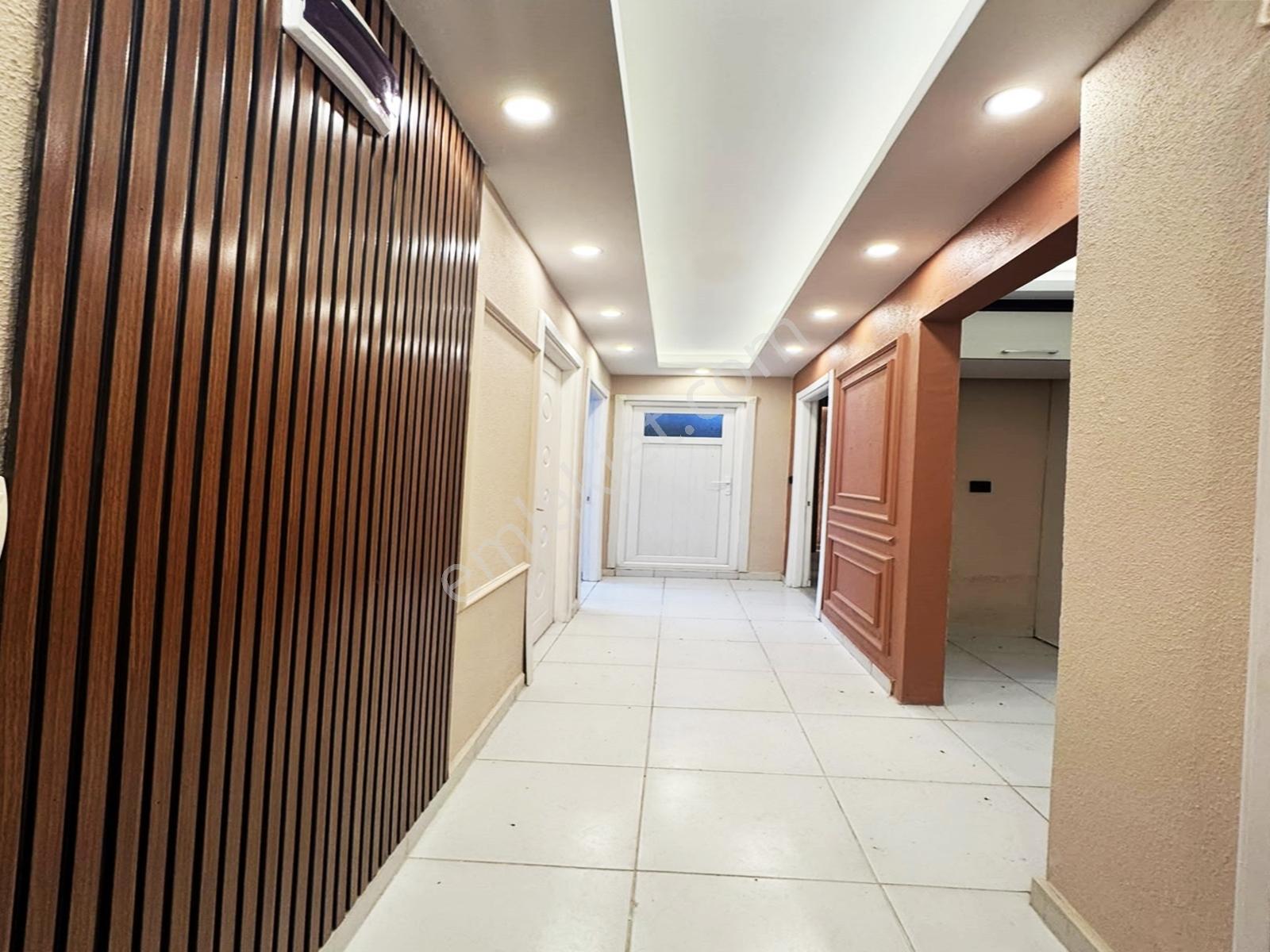 Beylikdüzü Villa Tadında Geniş Bahçeli Lüks 2+1 Bahçe Katı!!! - Görsel 13