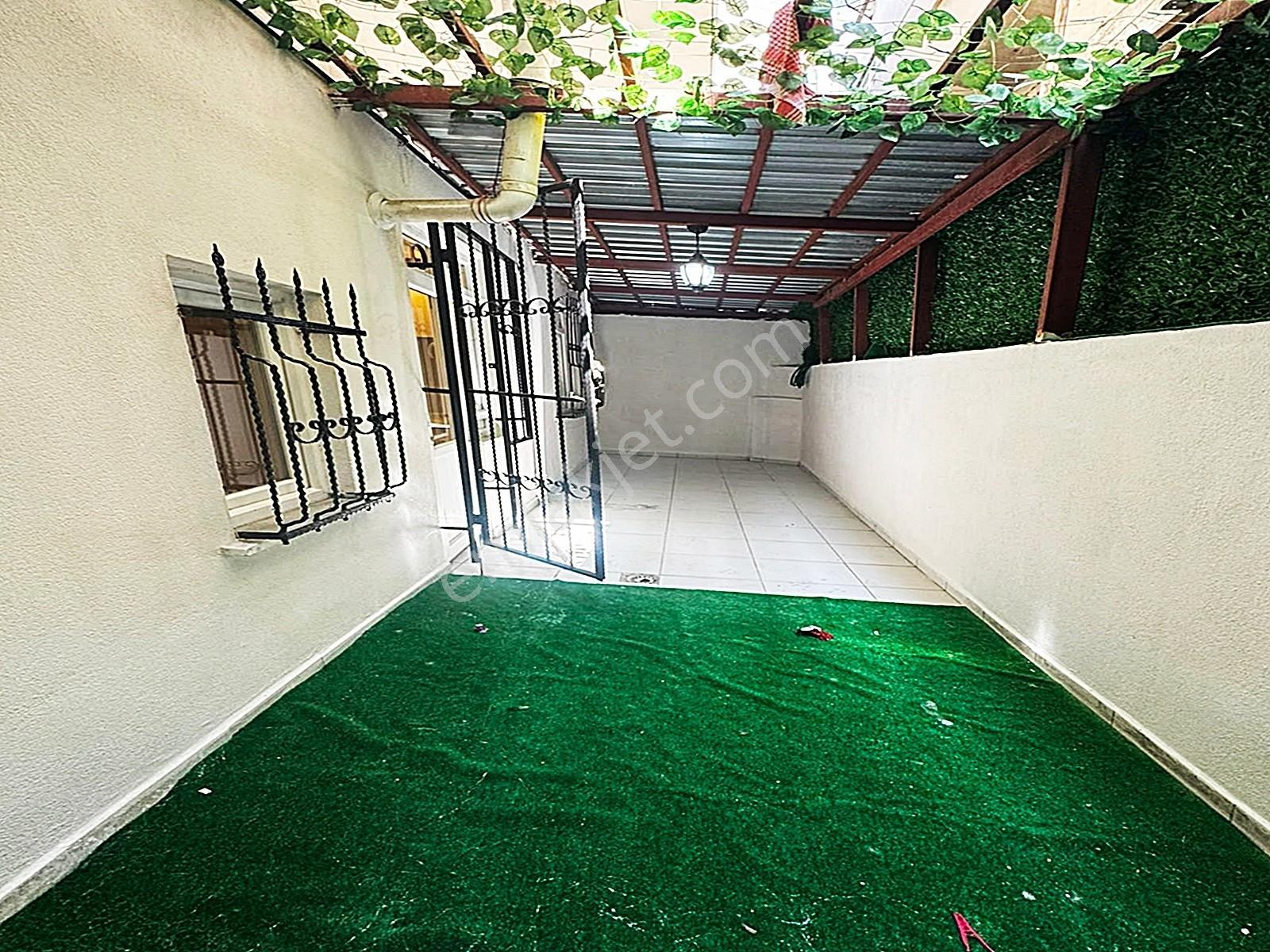 Beylikdüzü Villa Tadında Geniş Bahçeli Lüks 2+1 Bahçe Katı!!! - Görsel 7